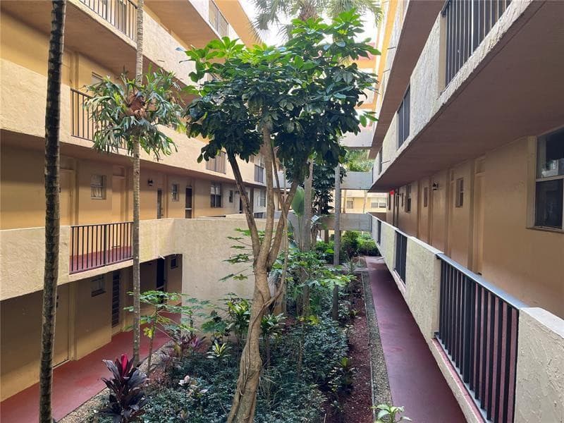 404 NW 68th Avenue 316, Plantation, FL 33317 — photo 11 of 15