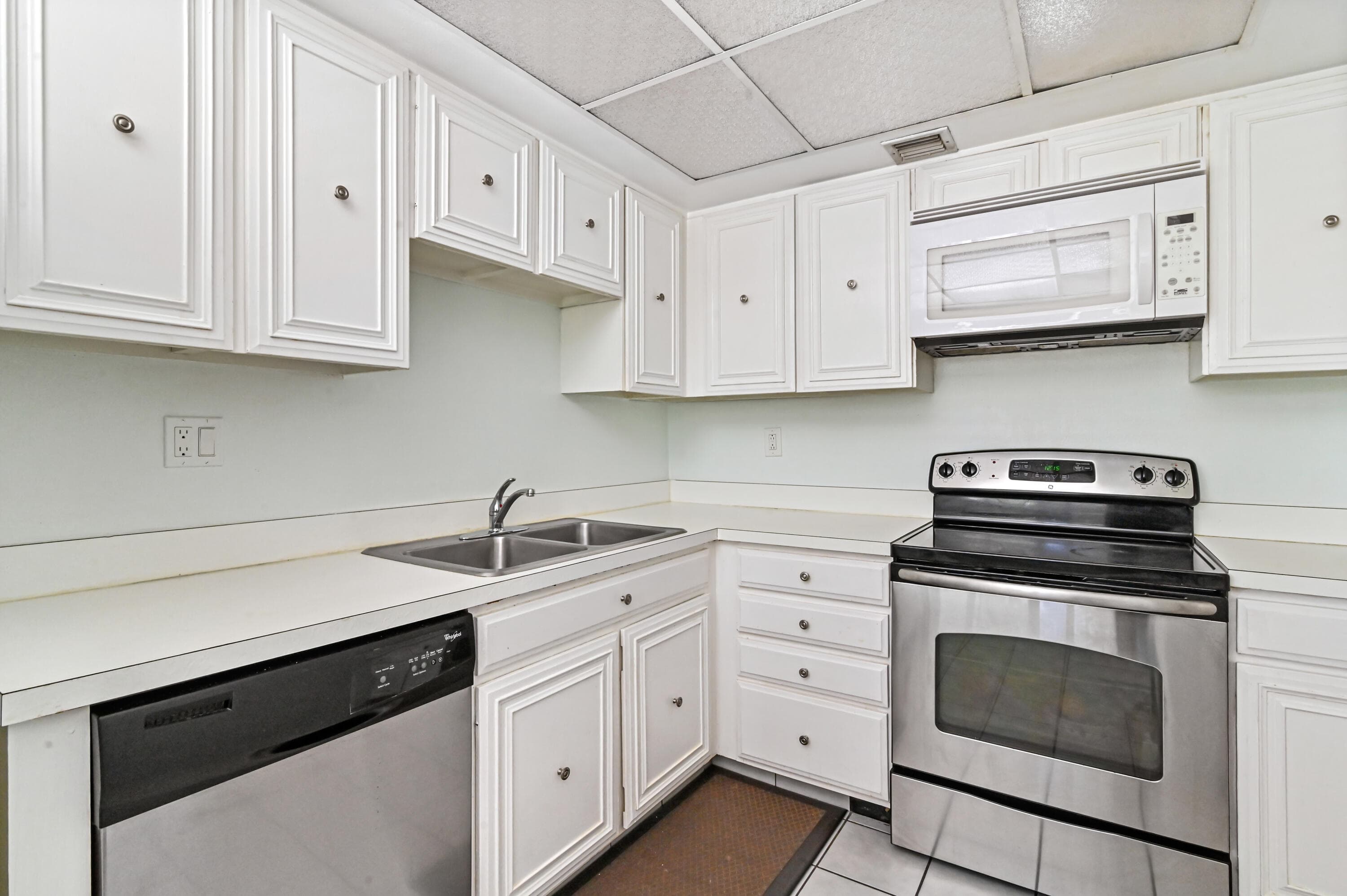 2500 Presidential Way 302, West Palm Beach, FL 33401 — photo 9 of 21