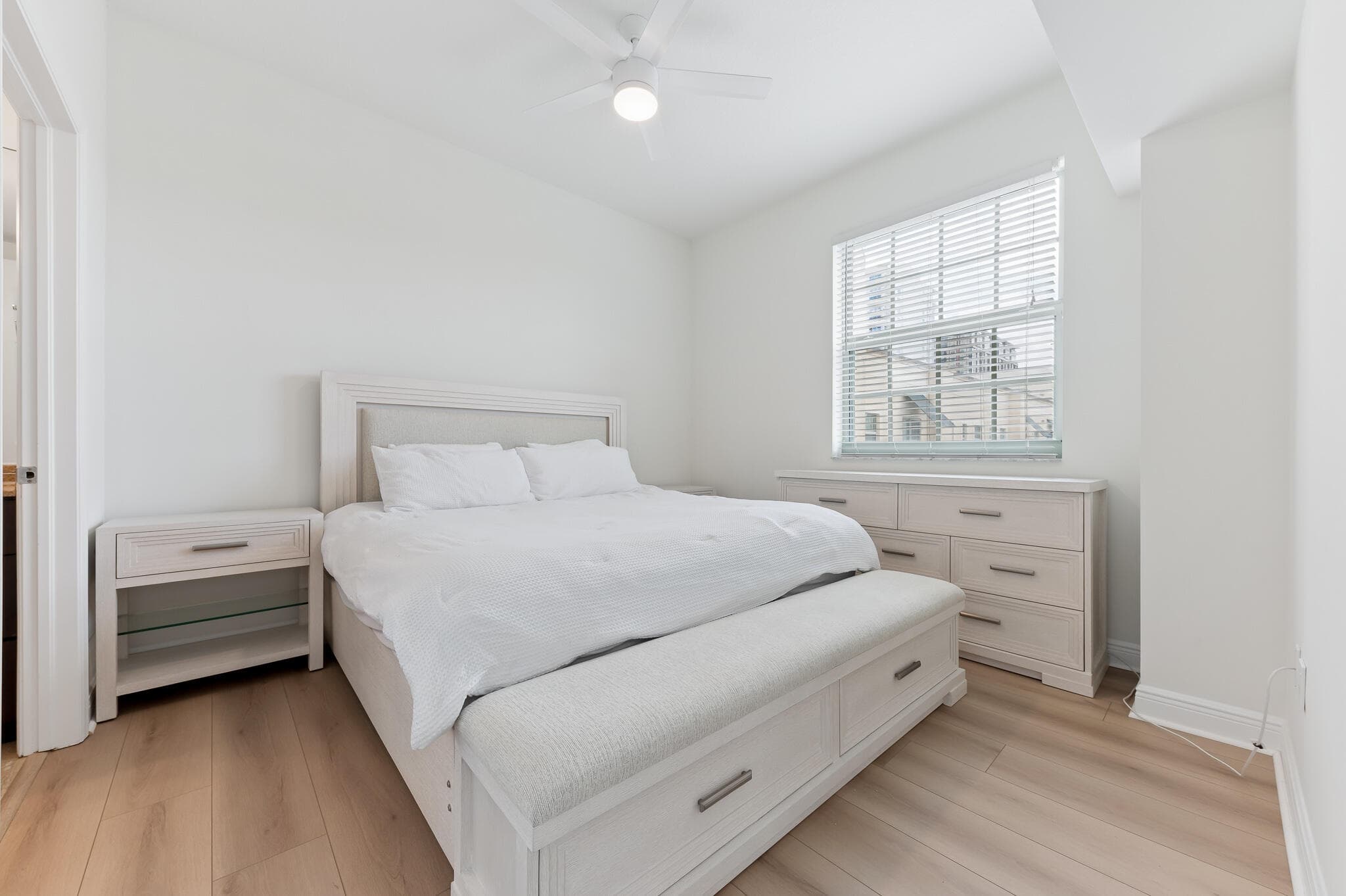 610 Clematis Street 811, West Palm Beach, FL 33401 — photo 11 of 22