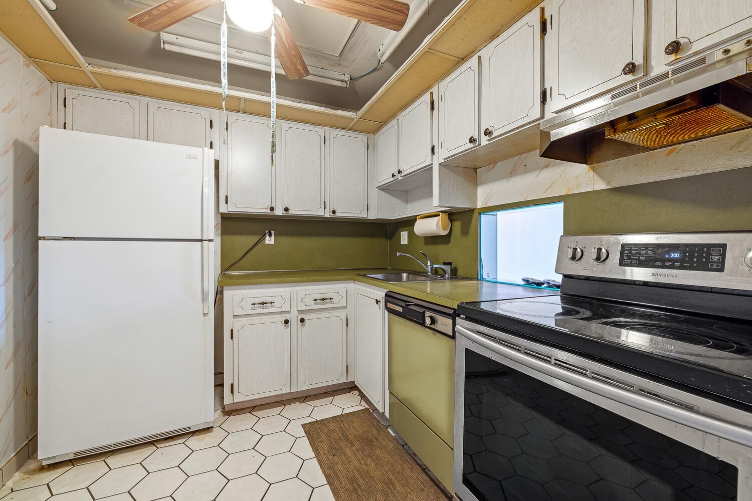 8260 SW 24th Street 6310, North Lauderdale, FL 33068 — photo 1 of 25