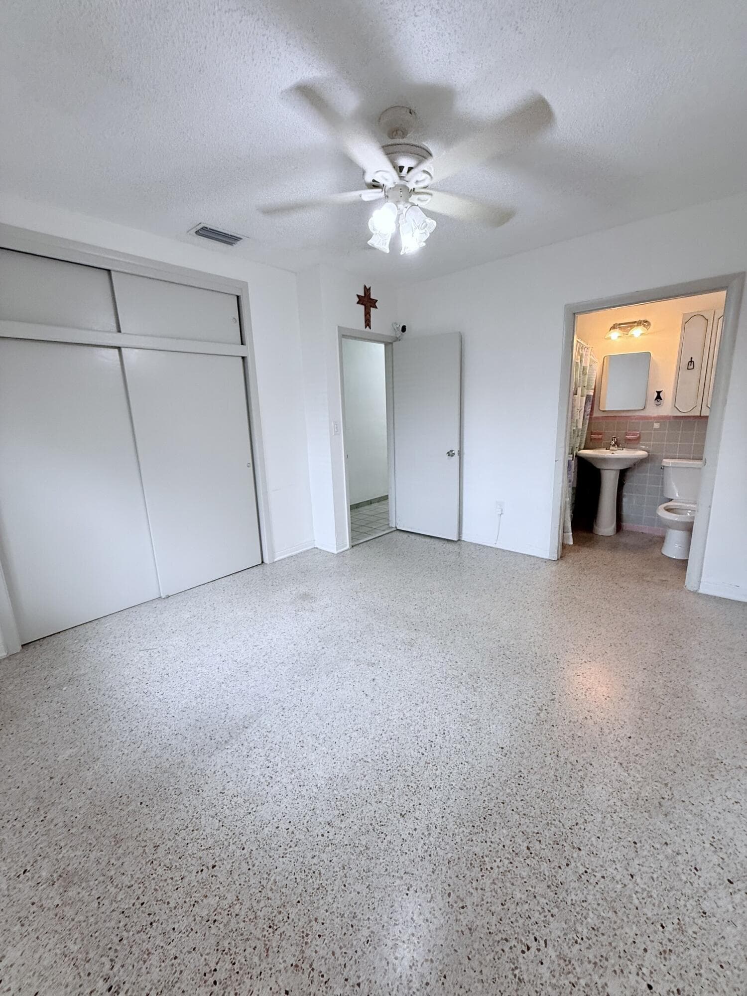 957 W 67th Street, Hialeah, FL 33012 — photo 9 of 15