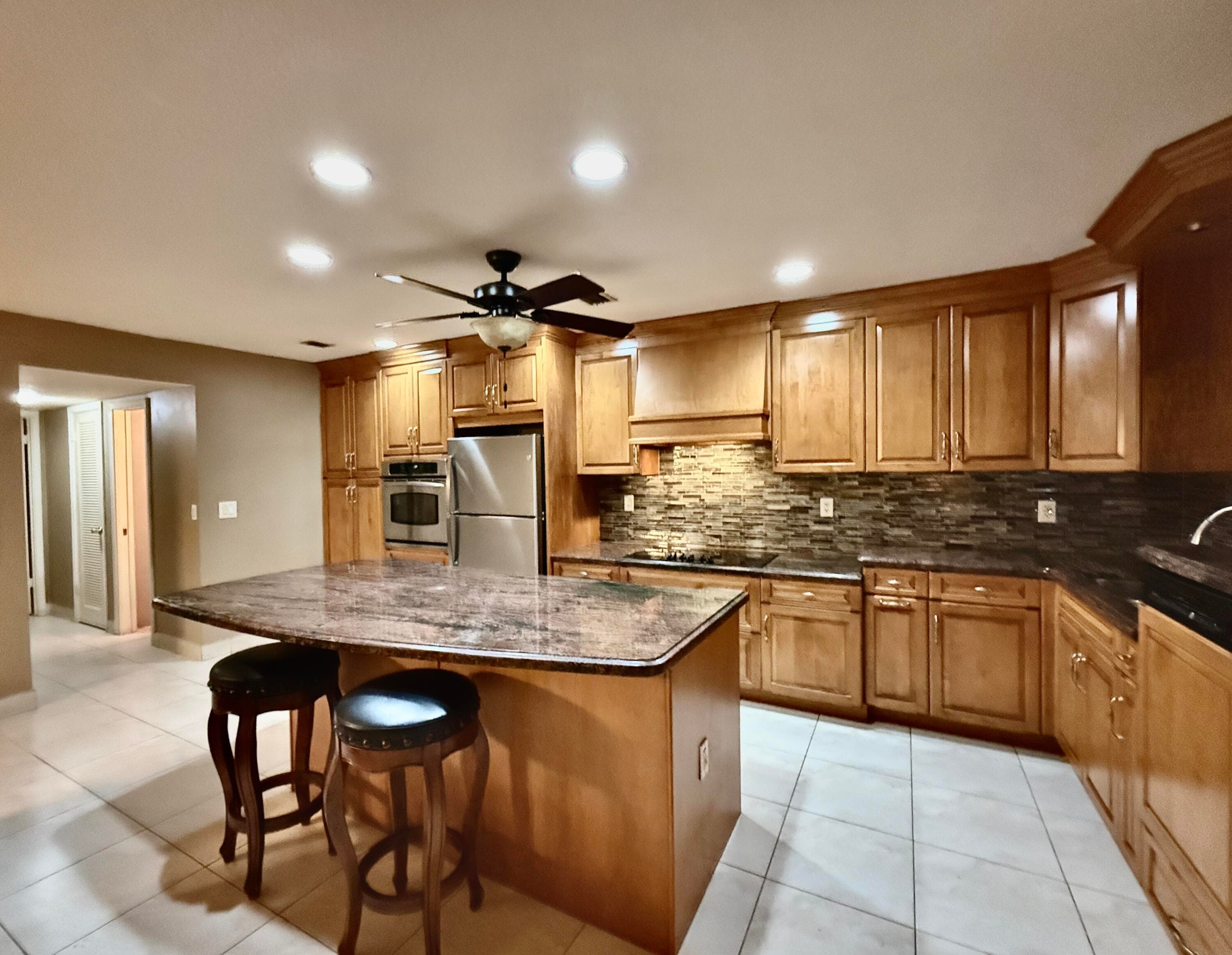 220 Country Lane A, Boynton Beach, FL 33435 — photo 4 of 20