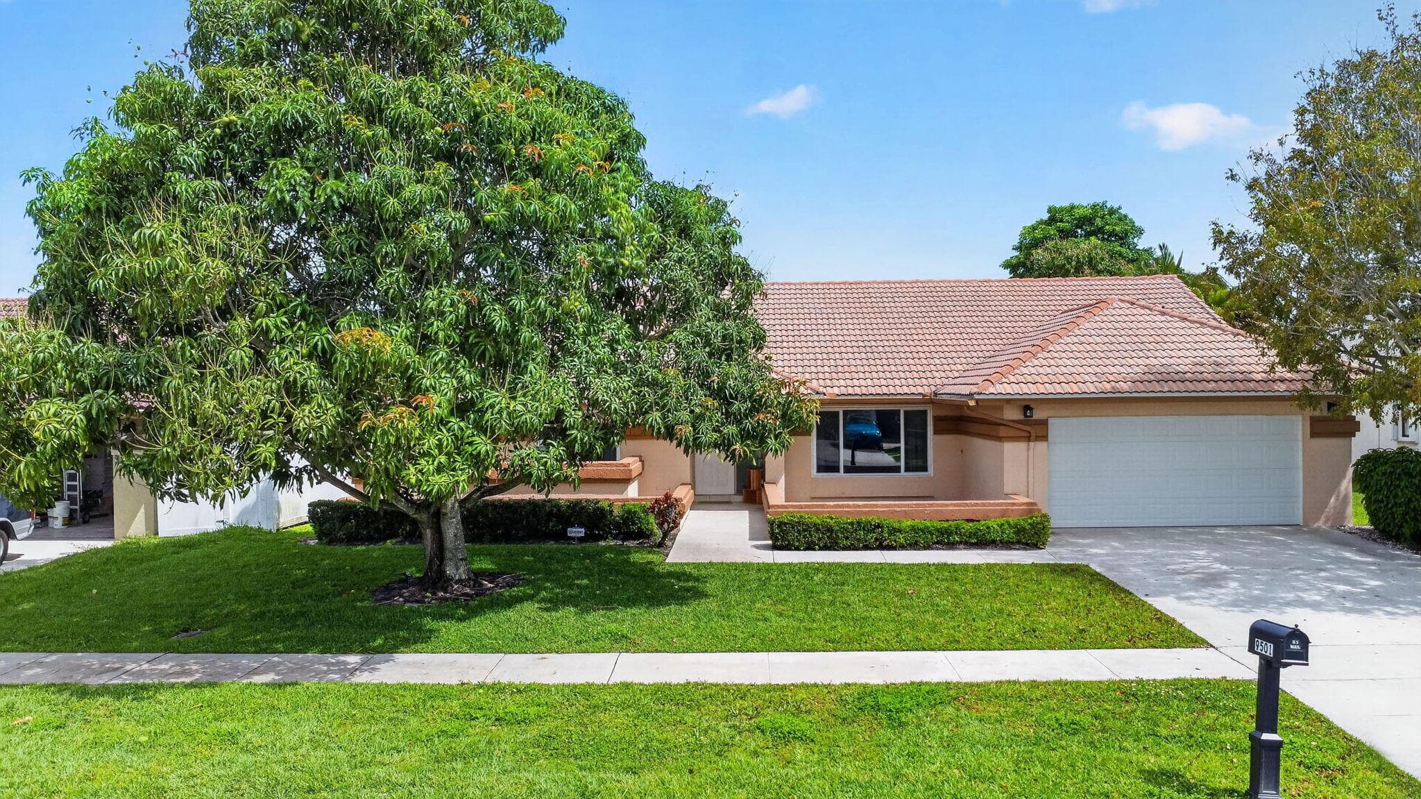 9501 Majestic Way, Boynton Beach, FL 33437 — photo 5 of 72