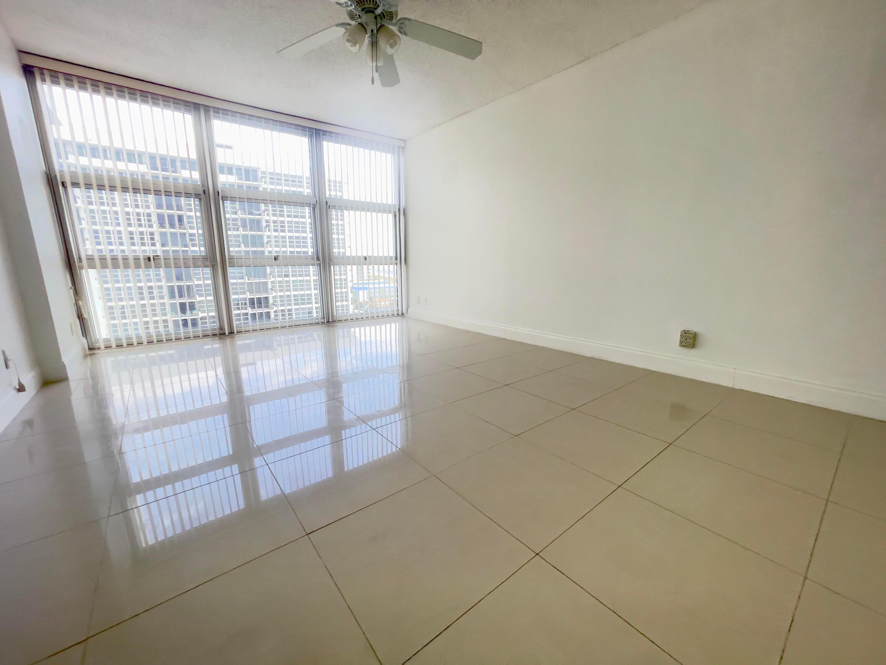 525 N Ocean Boulevard 1422, Pompano Beach, FL 33062 — photo 9 of 19