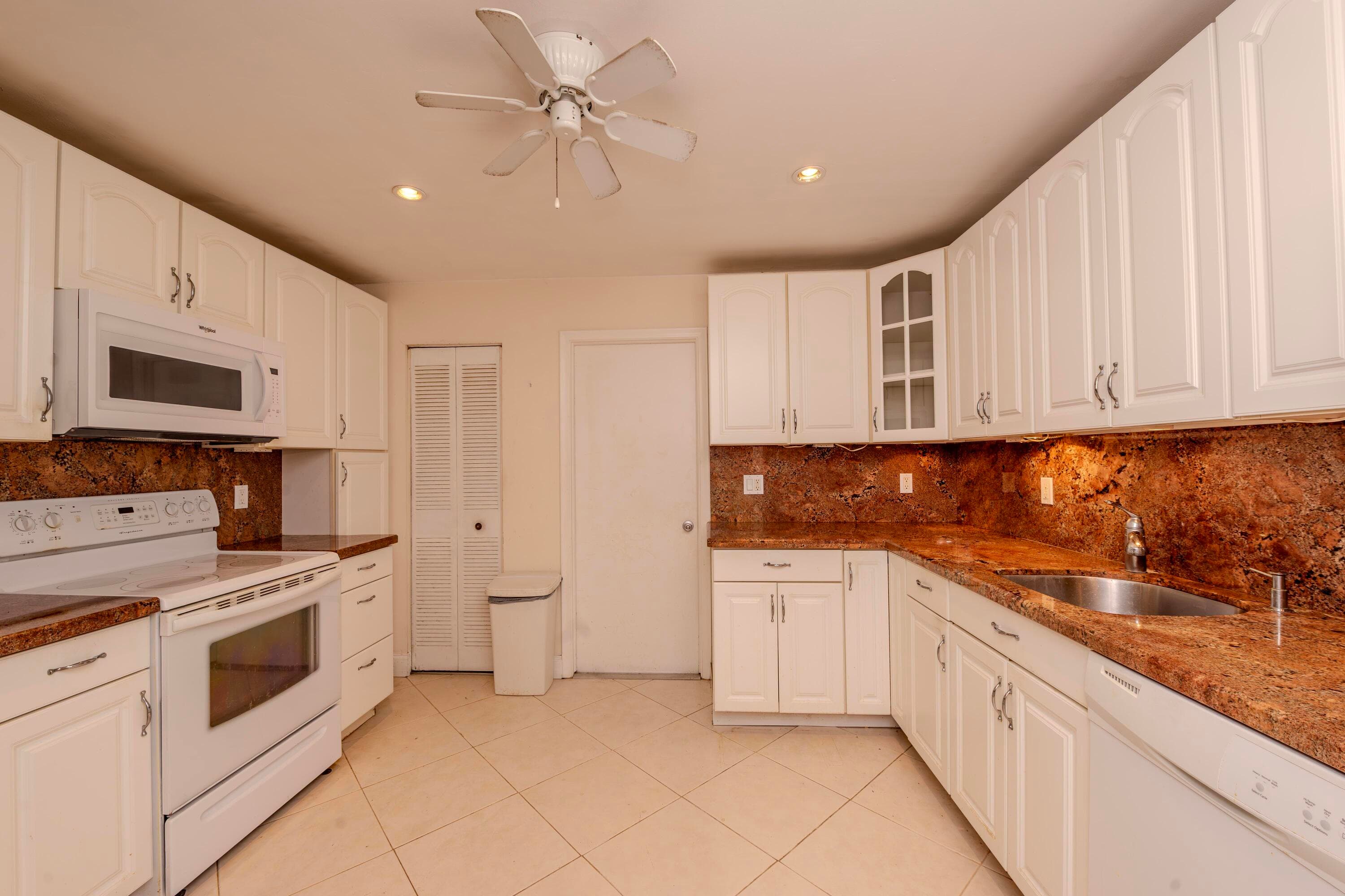 2107 Campanelli Boulevard, Boynton Beach, FL 33426 — photo 9 of 25