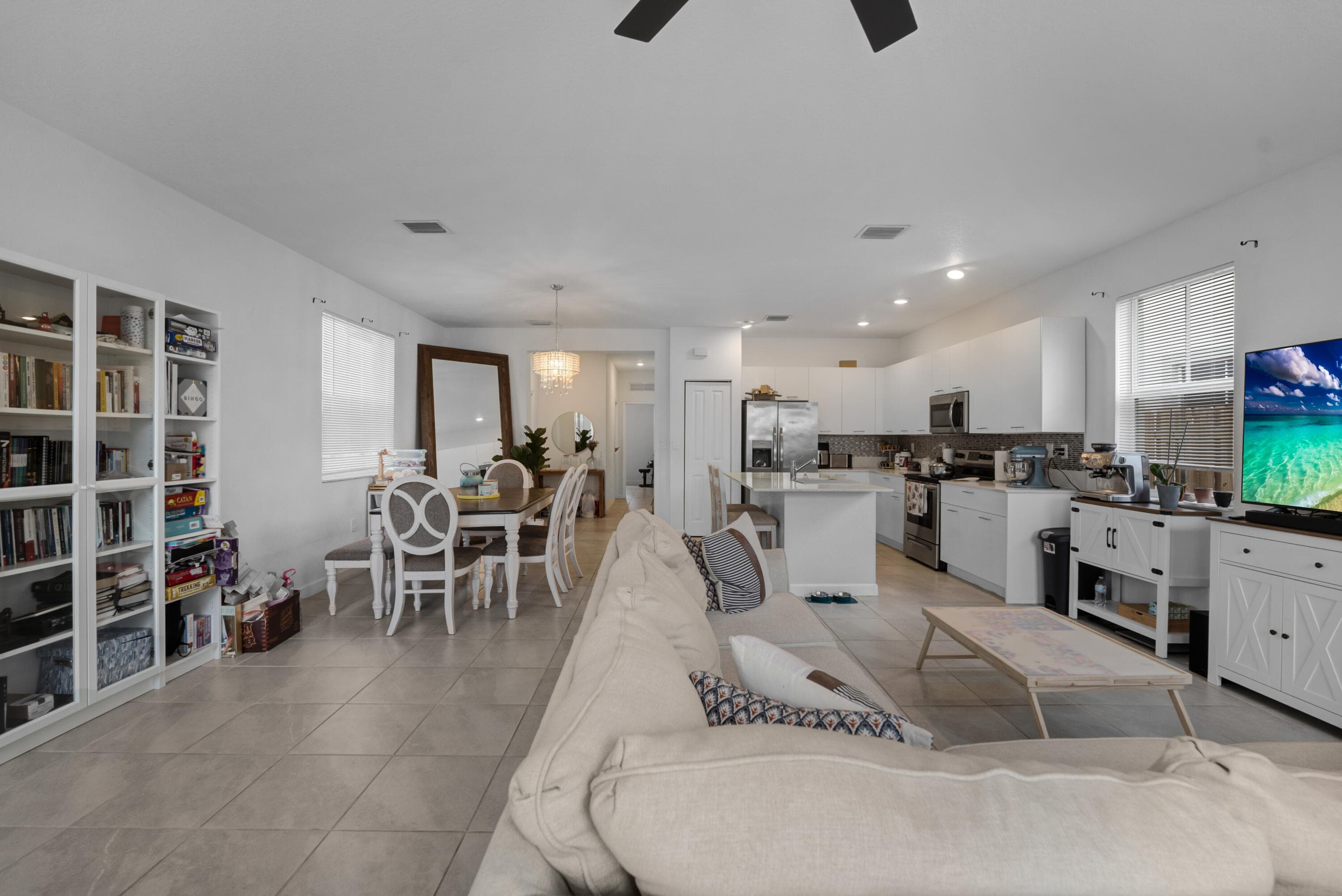 2409 NW 131st Circle, Miami, FL 33167 — photo 8 of 25