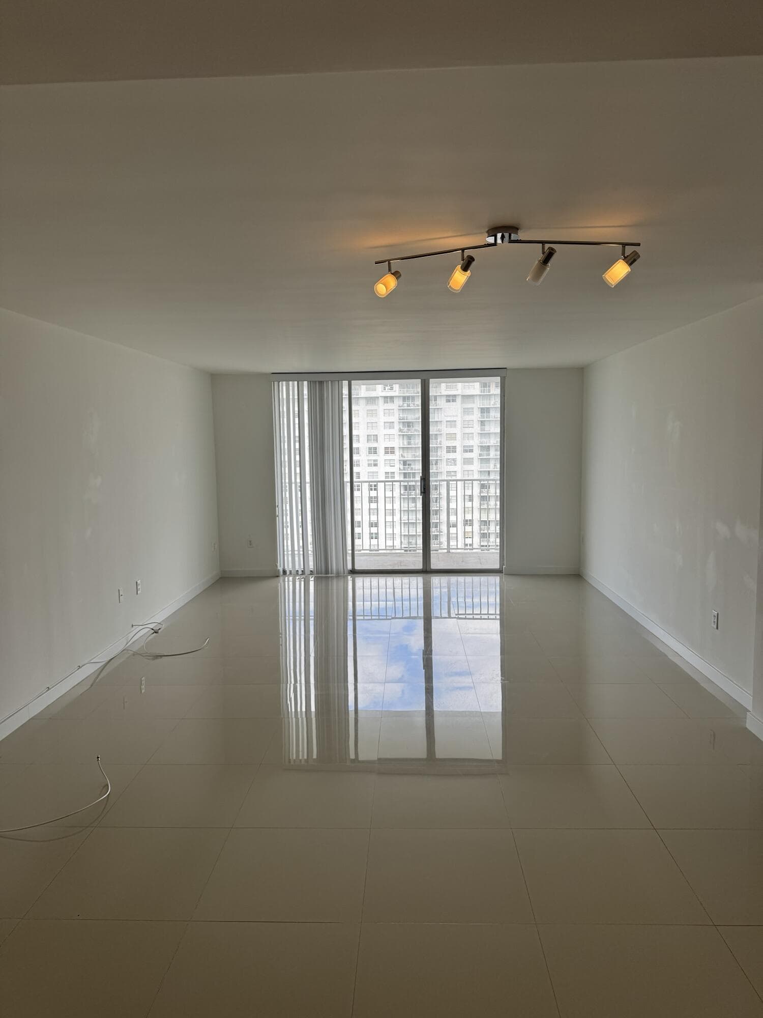 2851 NE 183rd Street 1710e, Aventura, FL 33160 — photo 4 of 14