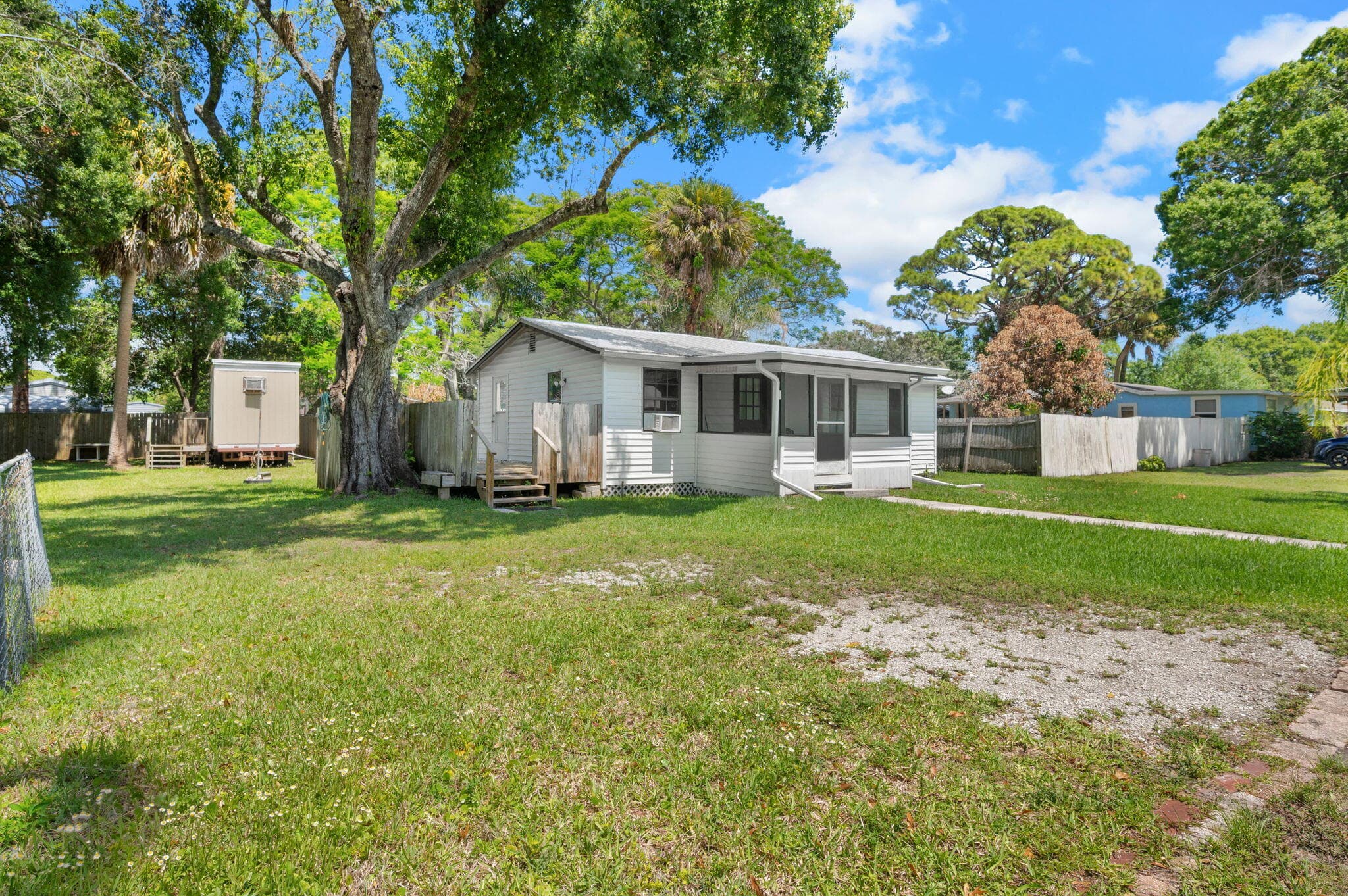 390 Baysinger Avenue, Fort Pierce, FL 34982 — photo 2 of 15