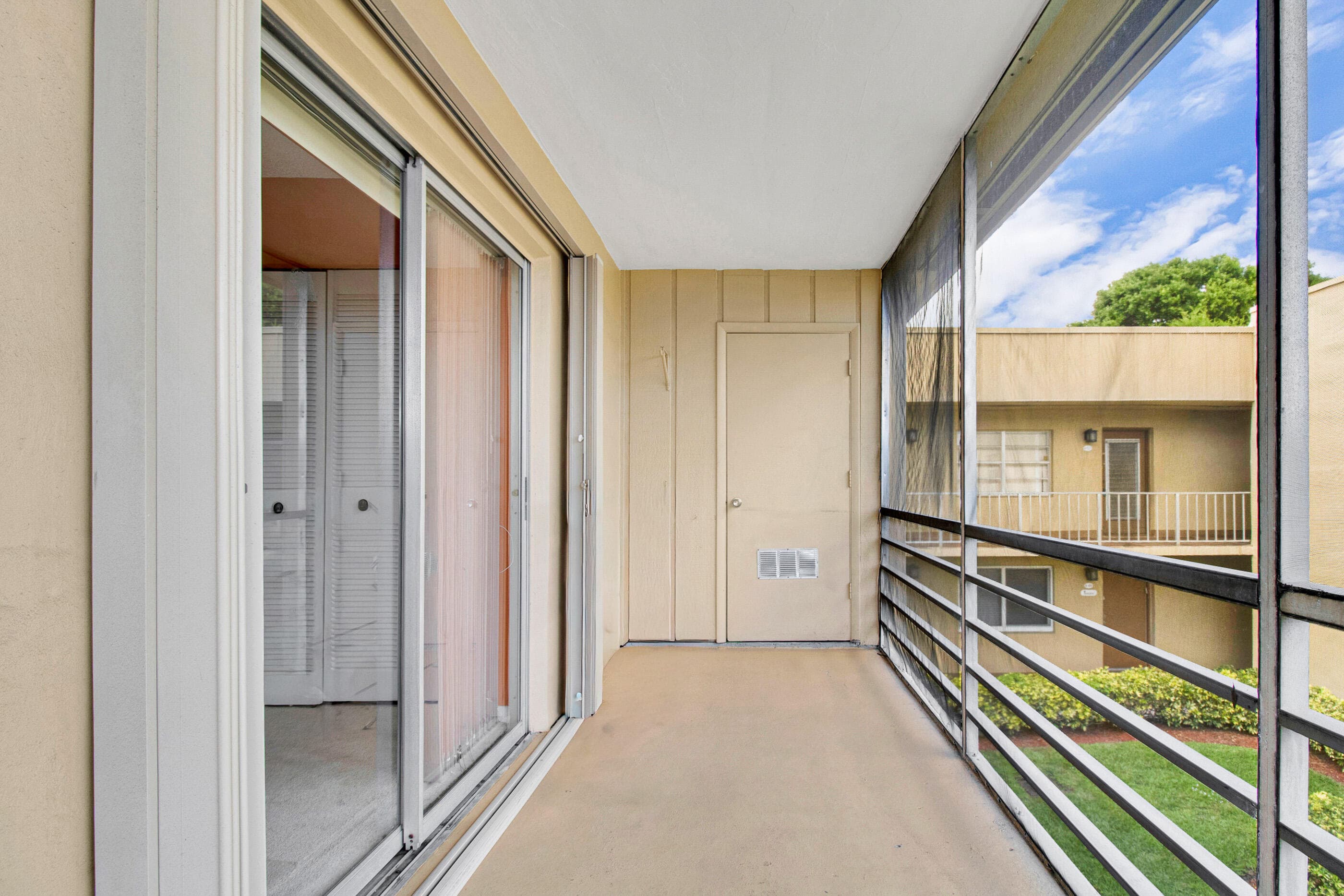 525 Capri K, Delray Beach, FL 33484 — photo 14 of 27