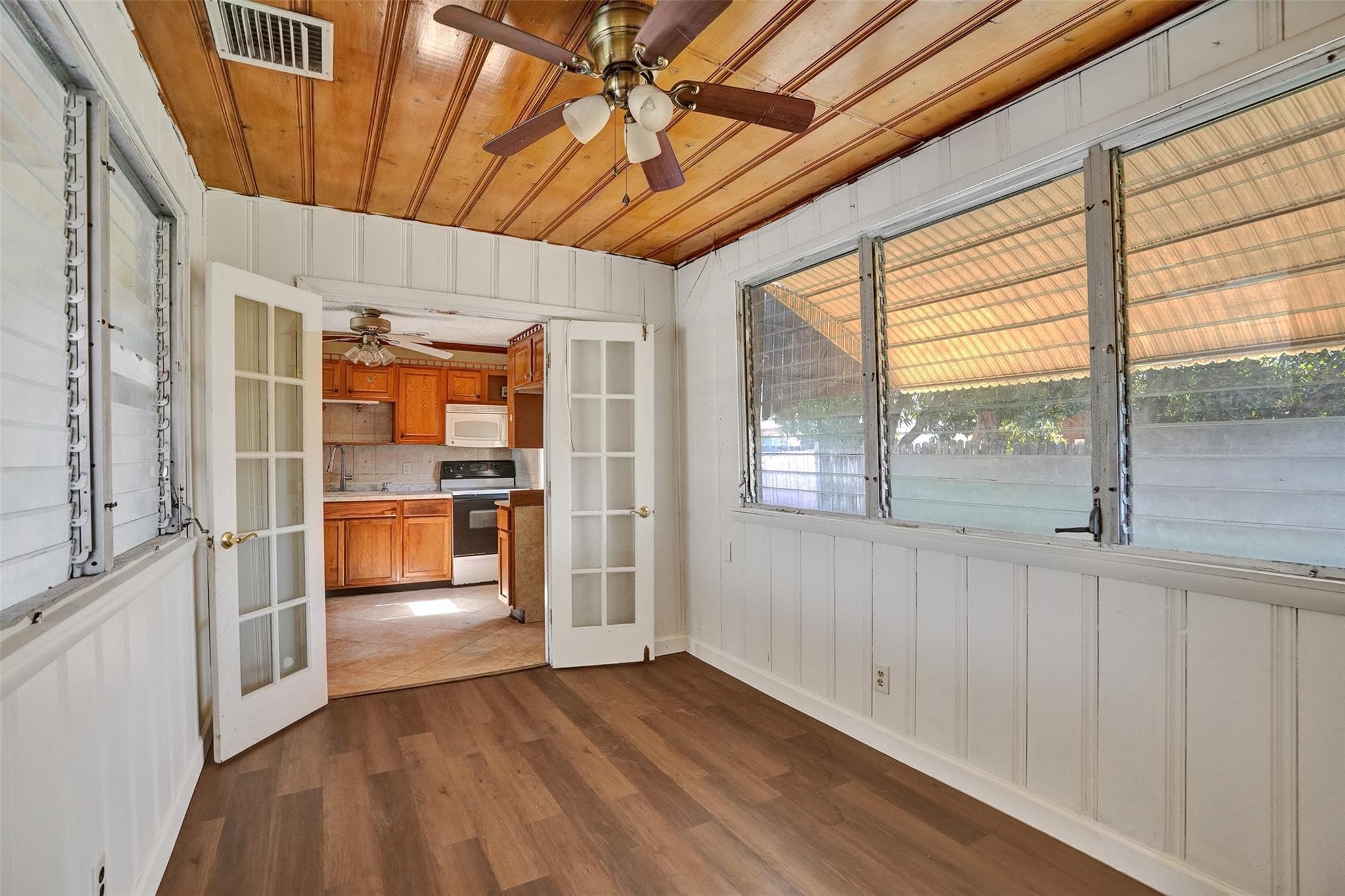 1560 NE 31st Court, Pompano Beach, FL 33064 — photo 1 of 29