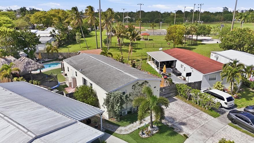 5301 SW 29th Way, Fort Lauderdale, FL 33312 — photo 43 of 51