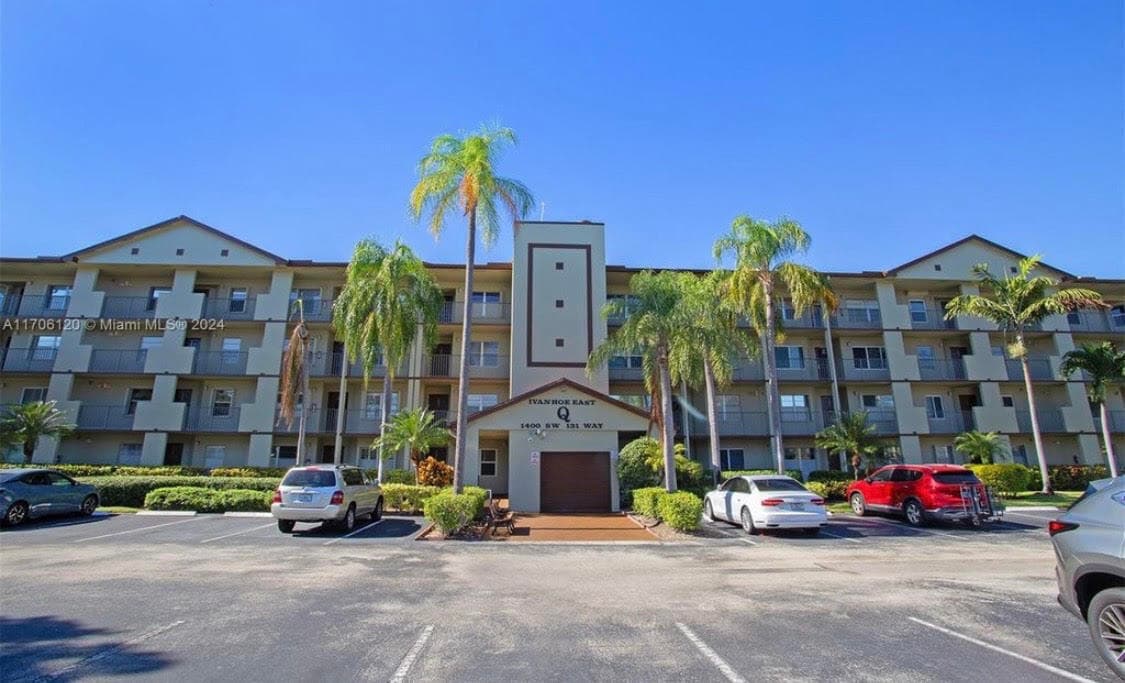 1400 SW 131st Way 408q, Pembroke Pines, FL 33027 — photo 2 of 27