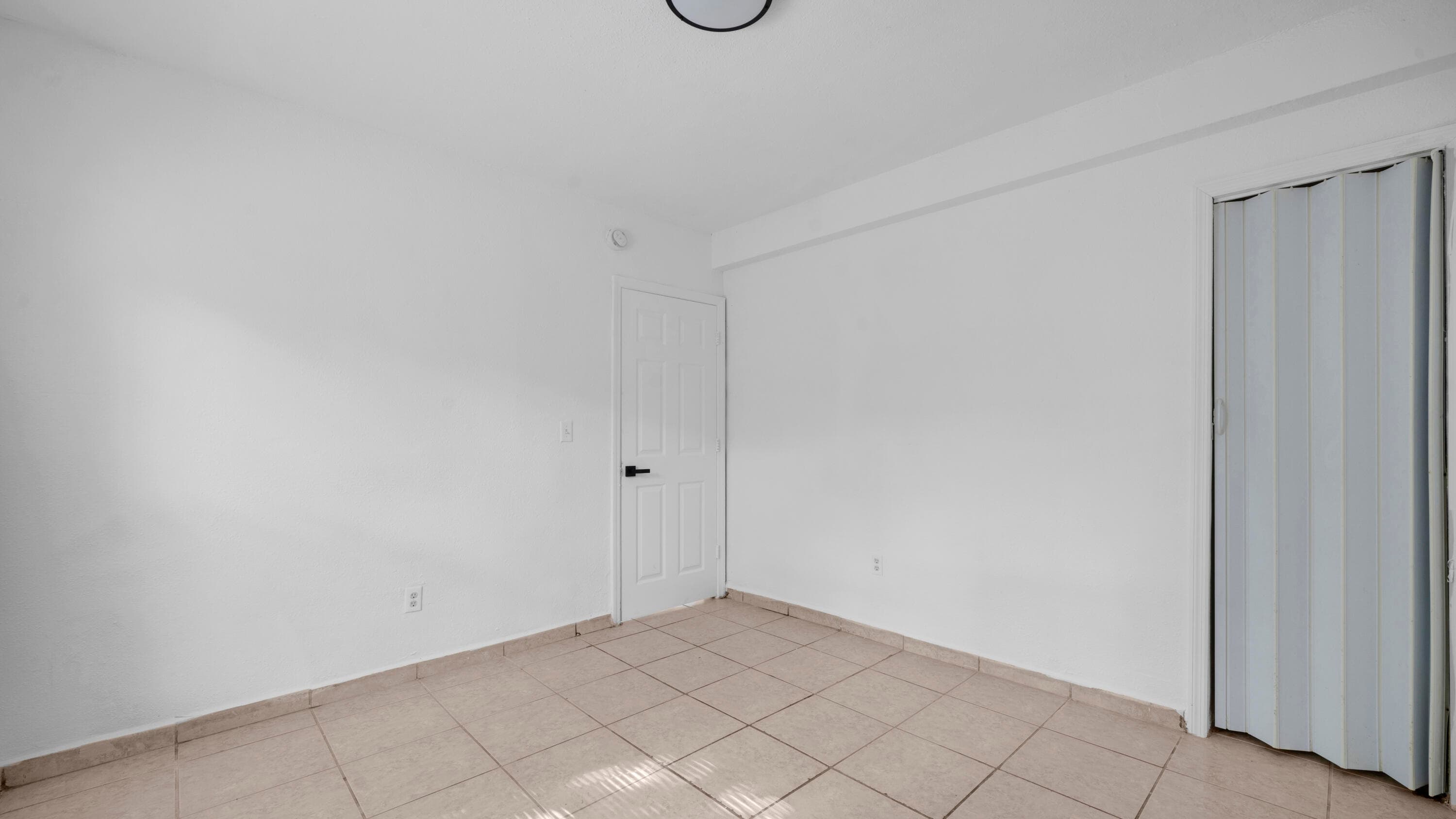 420 NW 10th Street # 9, Miami, FL 33136 — photo 10 of 14