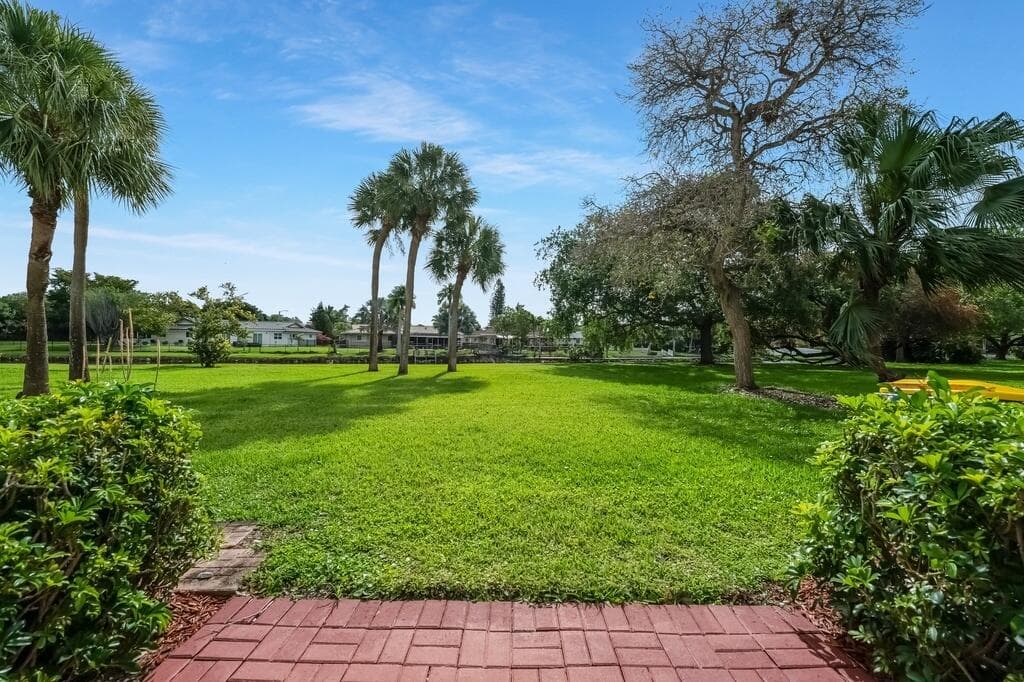 7928 Sanibel Drive, Tamarac, FL 33321 — photo 3 of 46
