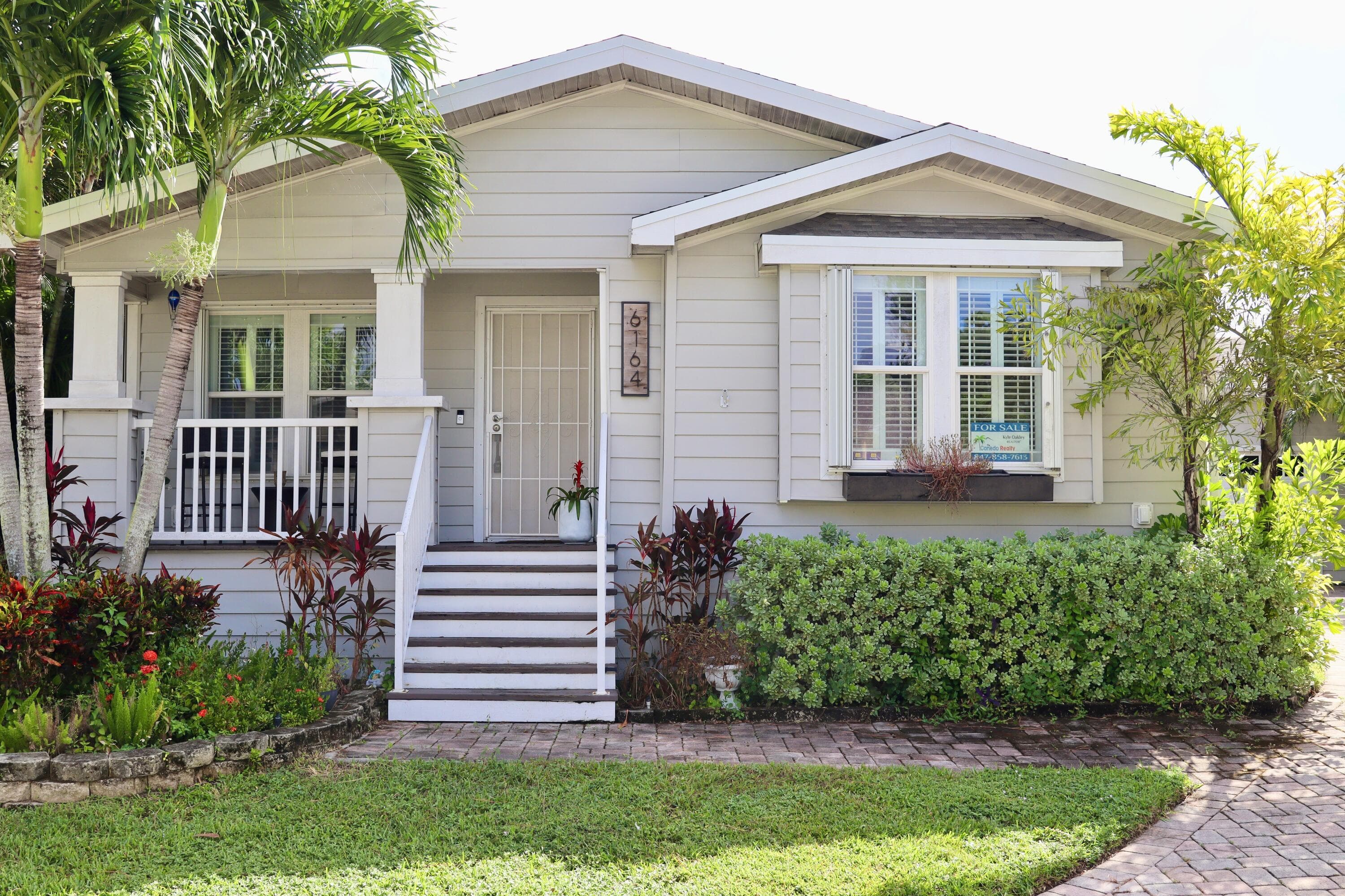 6164 N Ironwood Lane, Atlantis, FL 33462 — photo