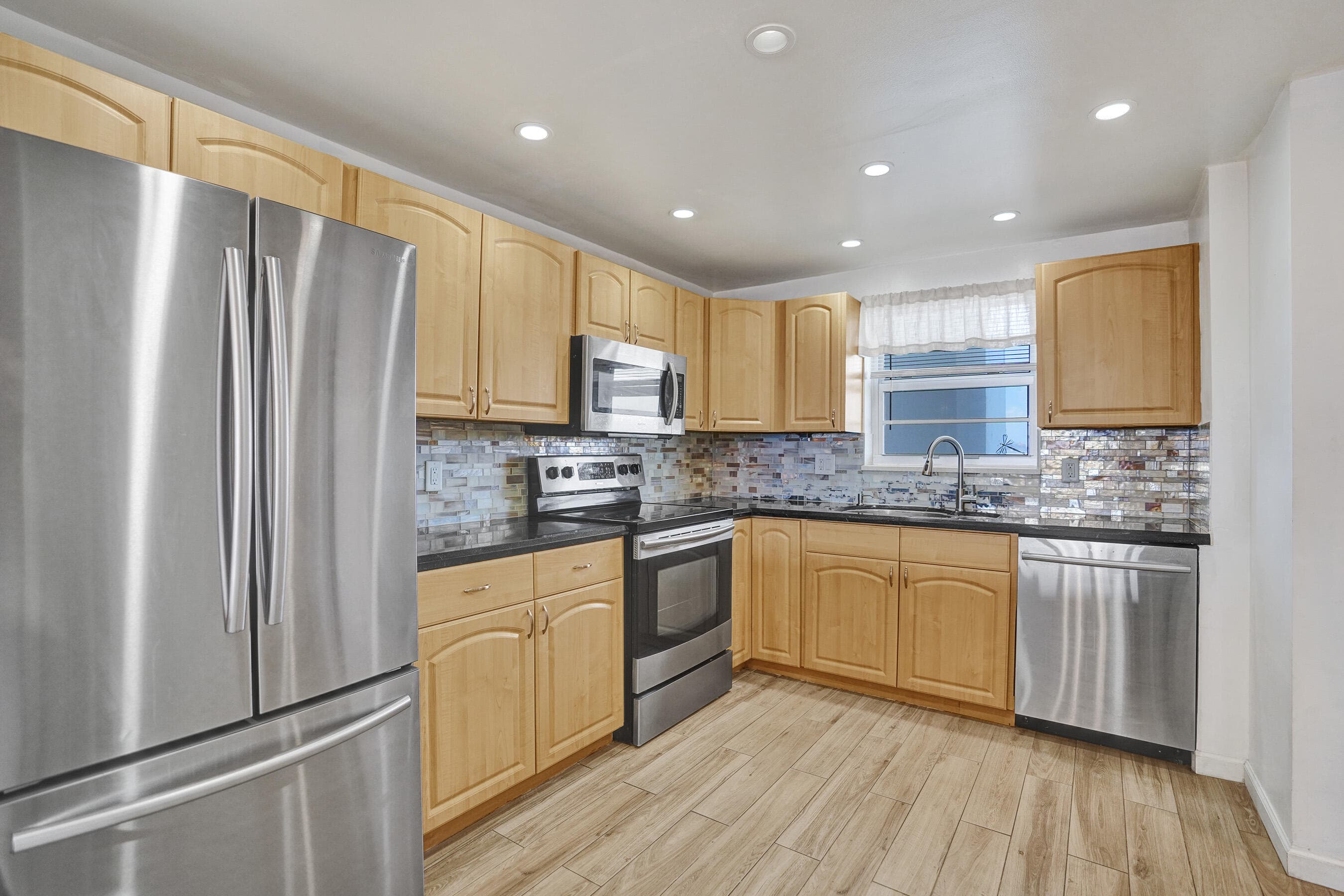 3051 NE 48th Street 702, Fort Lauderdale, FL 33308 — photo 12 of 65