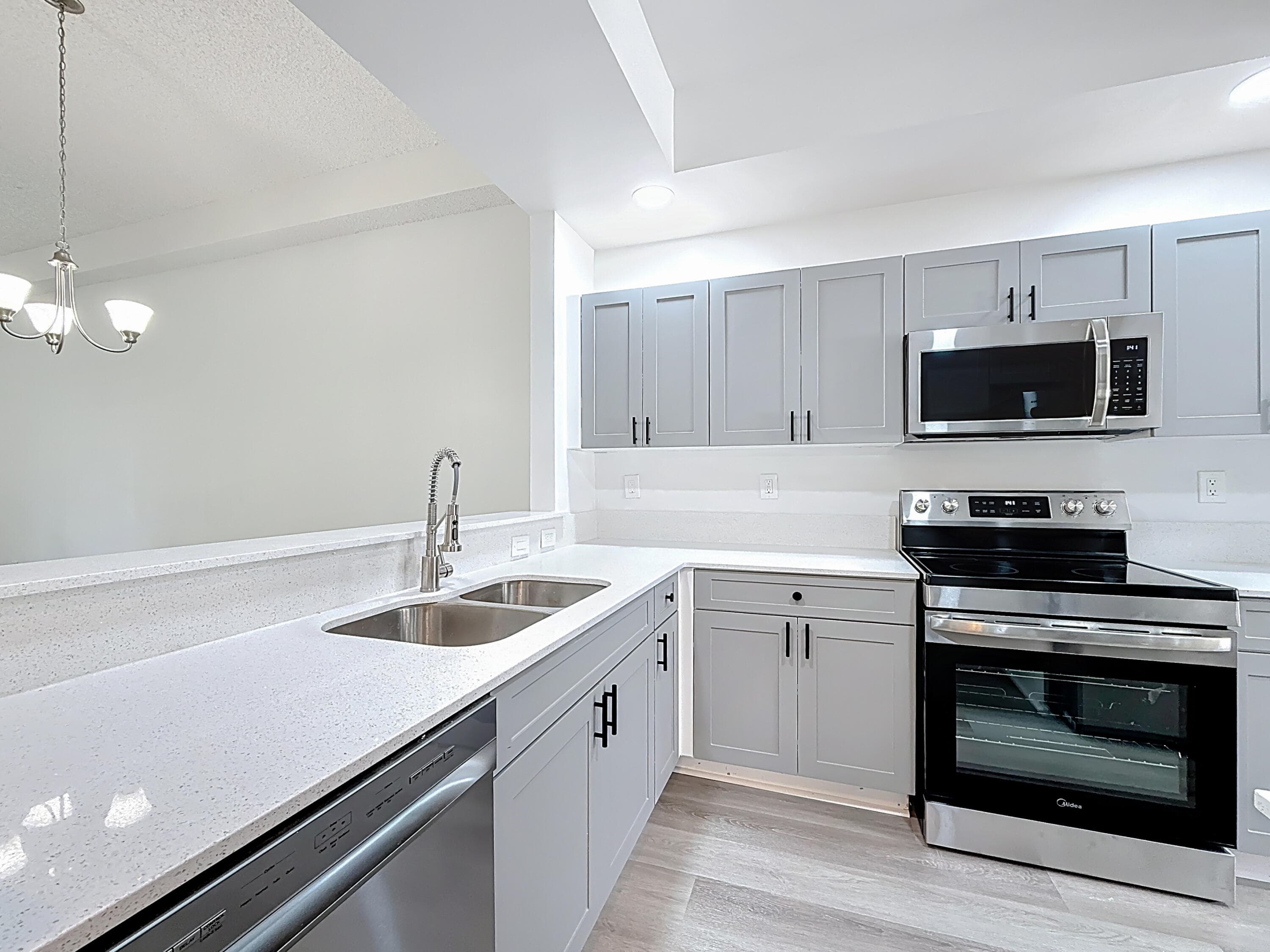 3180 N Haverhill Road 102, West Palm Beach, FL 33417 — photo 3 of 11