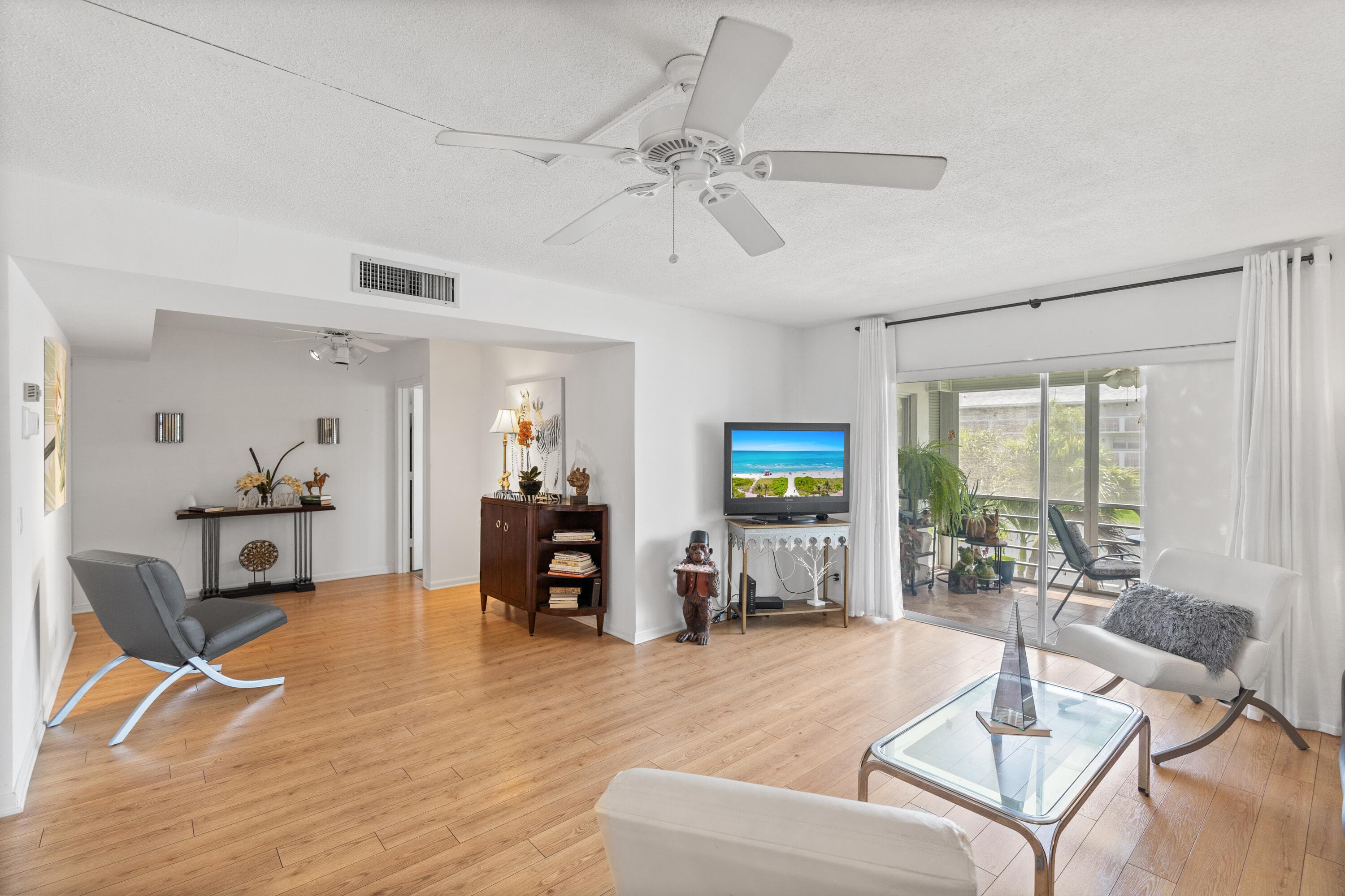 25 SE 13th Street B3, Boca Raton, FL 33432 — photo 3 of 26