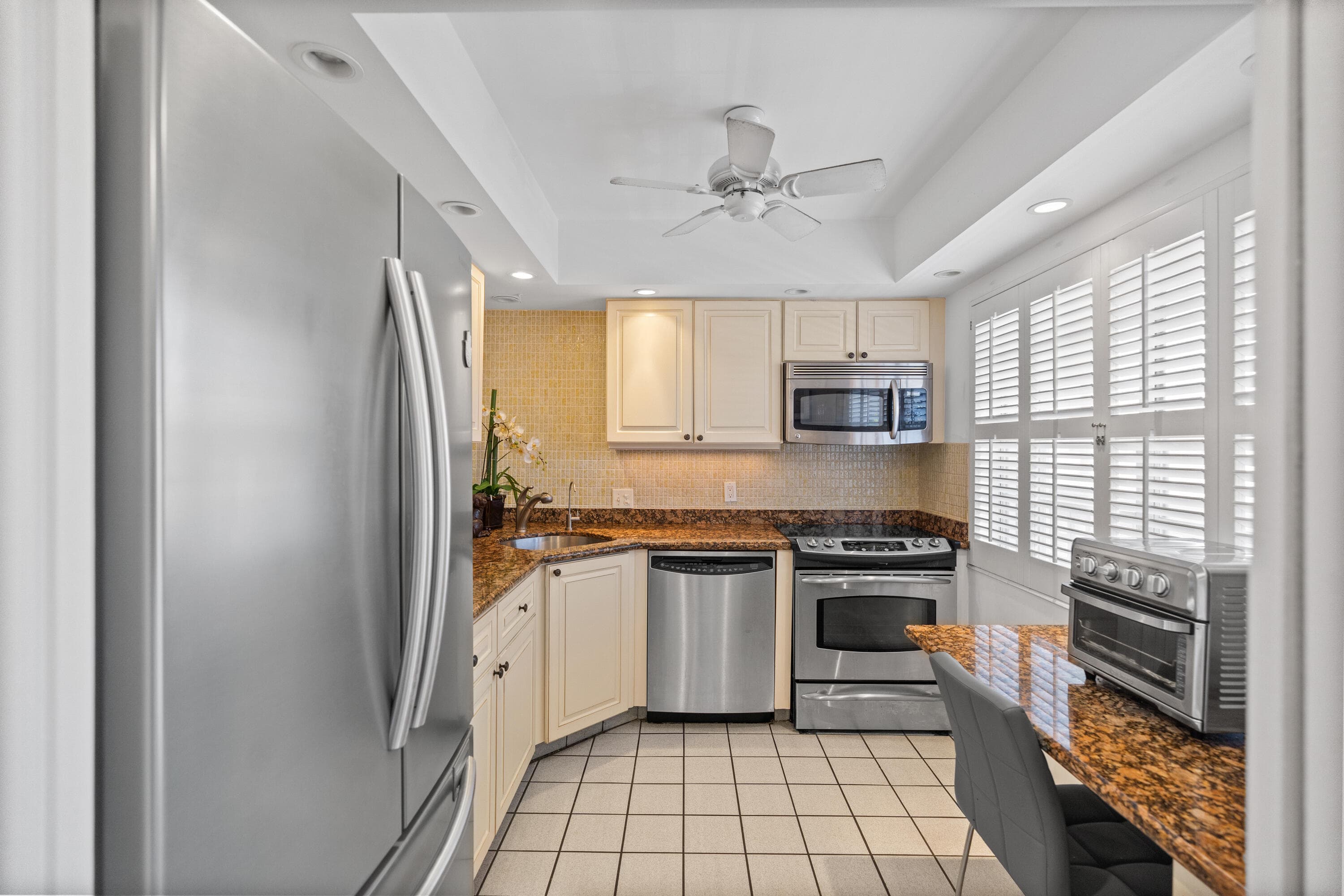 25 SE 13th Street B3, Boca Raton, FL 33432 — photo 9 of 26