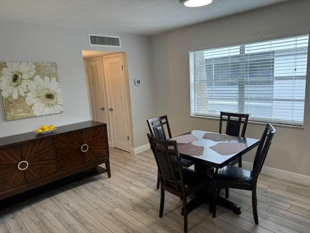 127 Flanders C, Delray Beach, FL 33484 — photo 4 of 31