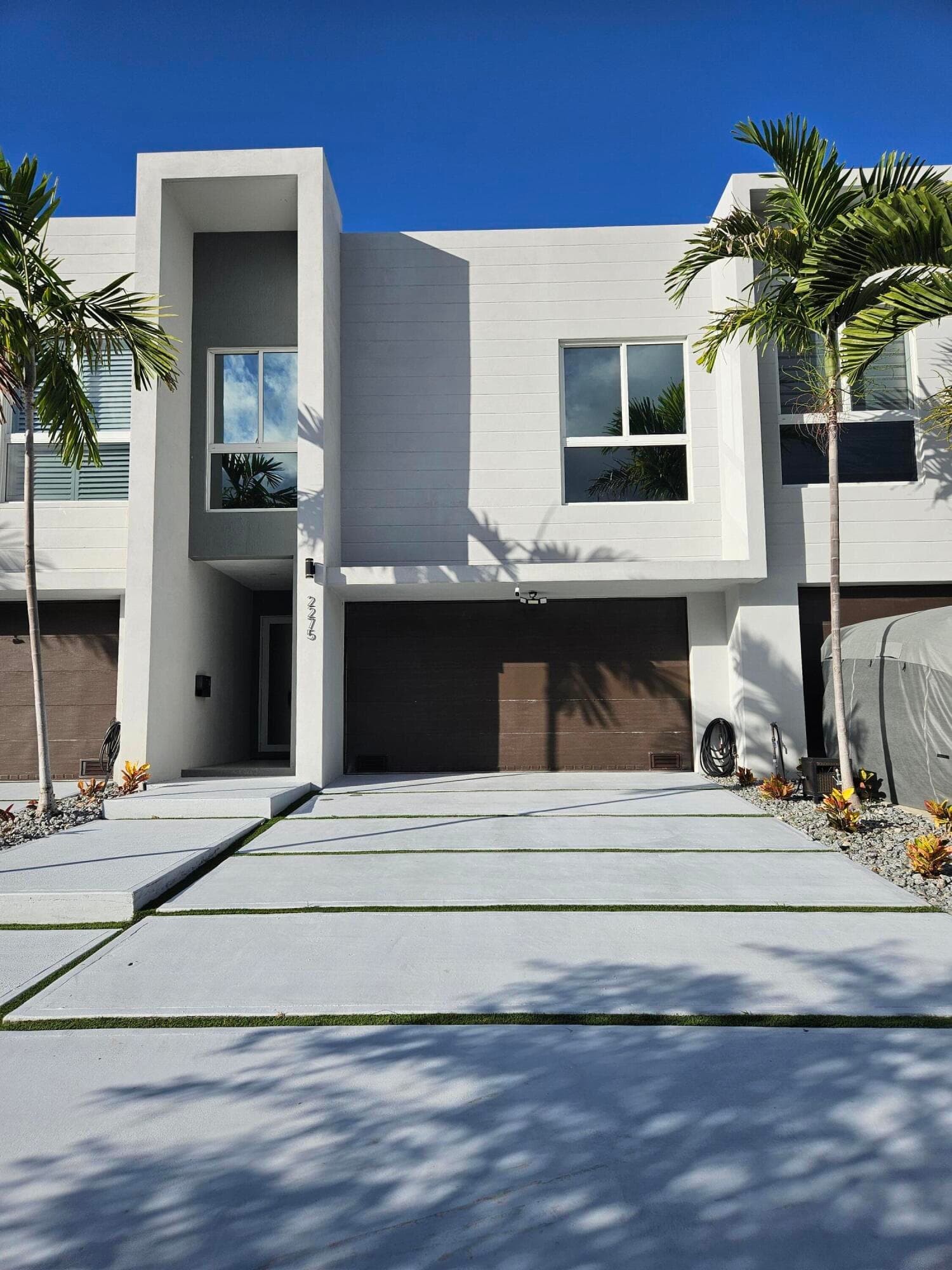 2275 SE 7th Street, Pompano Beach, FL 33062 — photo 1 of 15
