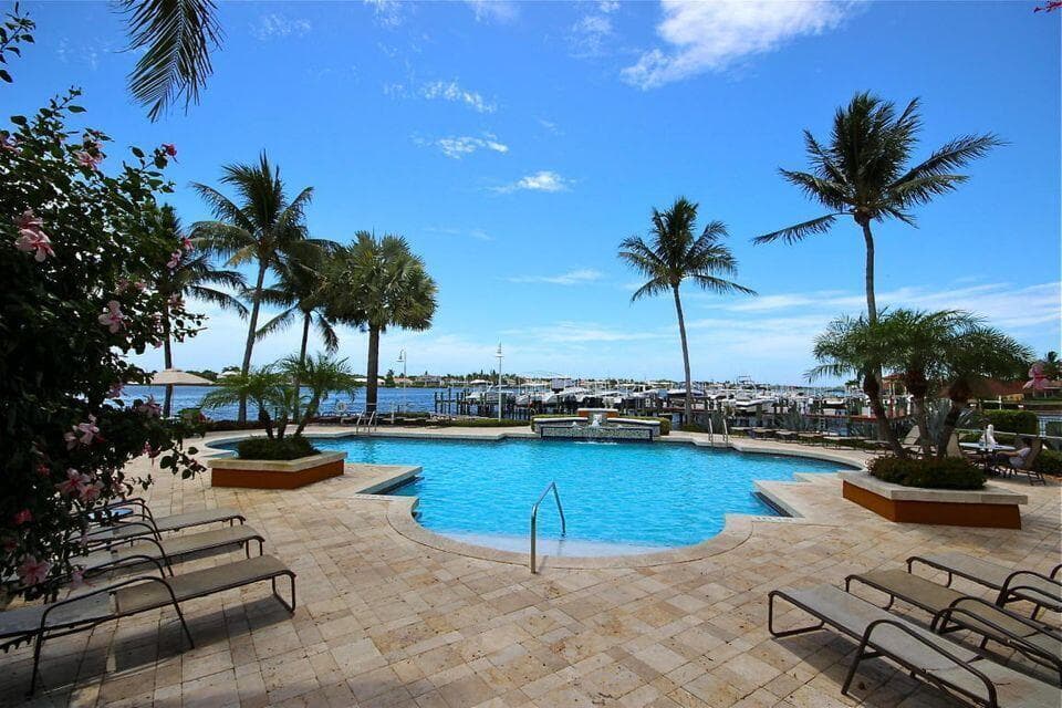 111 Yacht Club Way 305, Hypoluxo, FL 33462 — photo 14 of 30