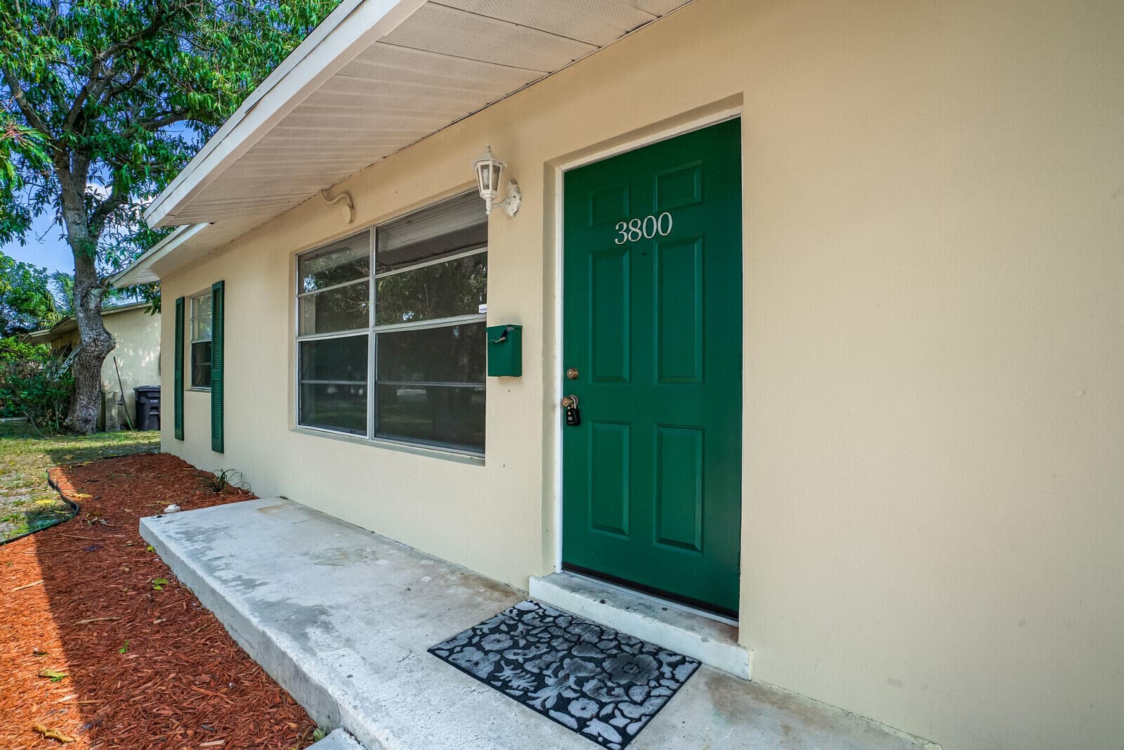 3800 Calvin Avenue, West Palm Beach, FL 33407 — photo 13 of 28