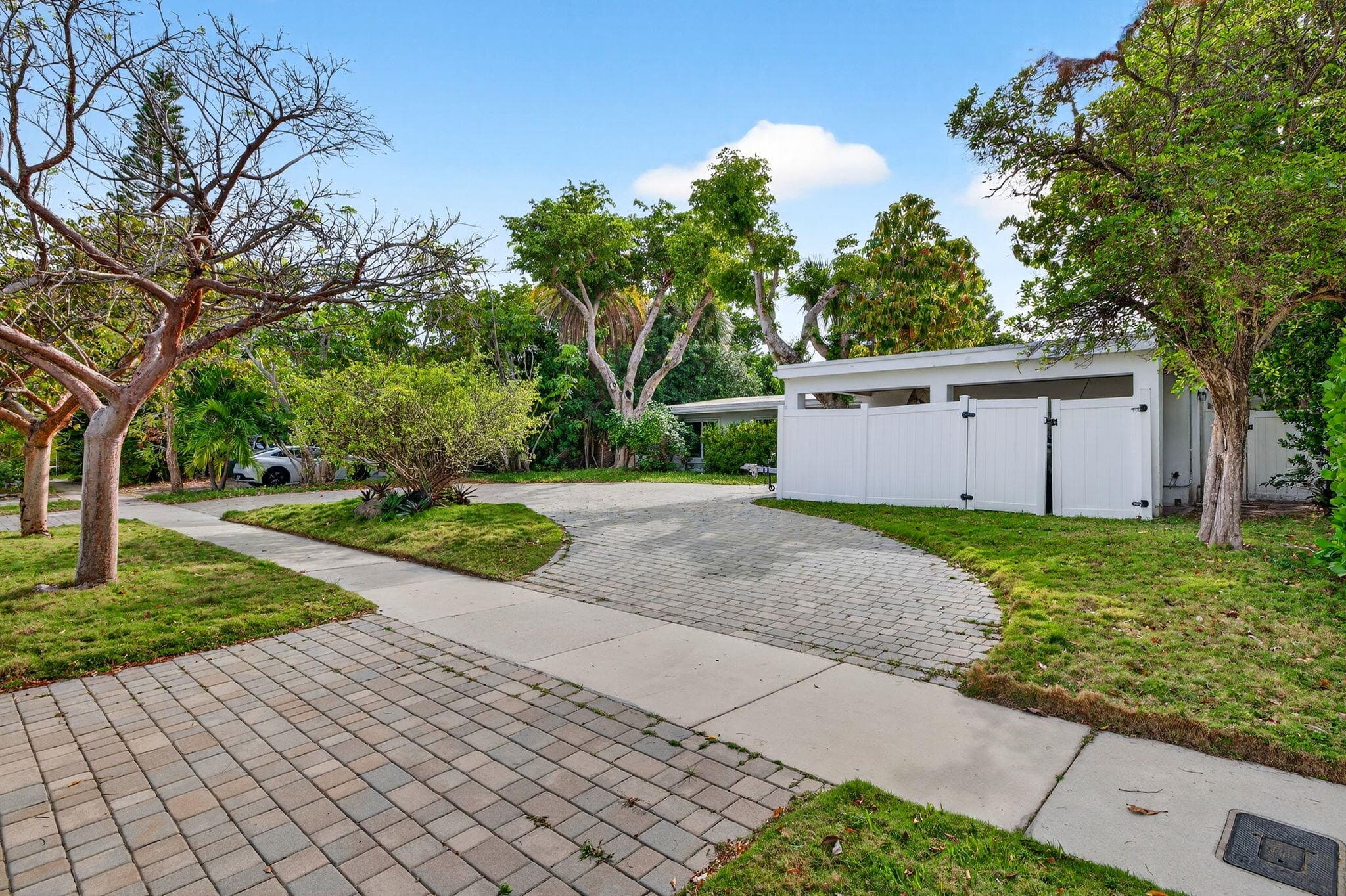 1935 SE 25th Avenue, Fort Lauderdale, FL 33316 — photo 6 of 71