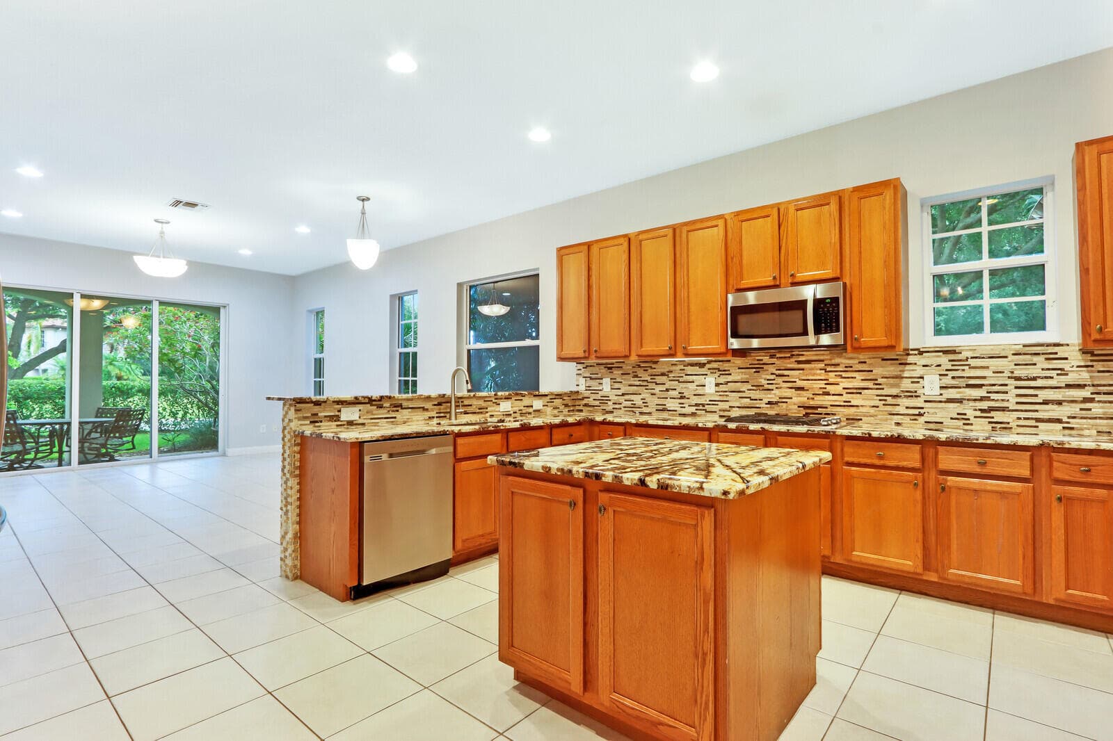 1904 Flower Drive, Palm Beach Gardens, FL 33410 — photo 12 of 48