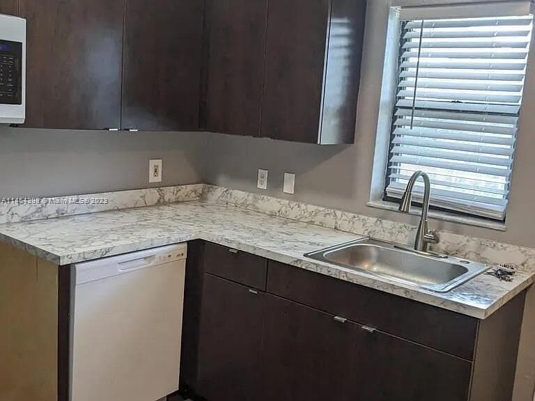 617 Ixoria Avenue 2a, Fort Pierce, FL 34982 — photo 2 of 8