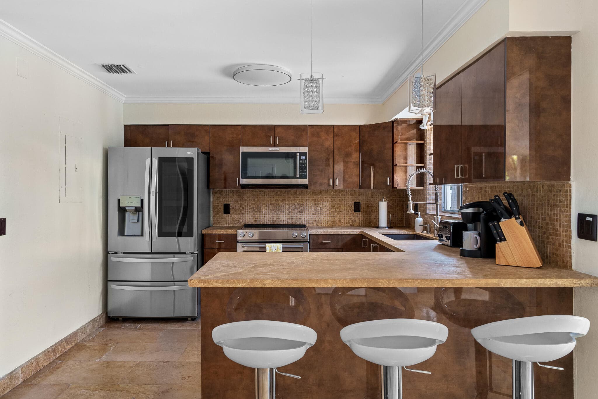 2757 NE 14th Avenue, Wilton Manors, FL 33334 — photo 9 of 76