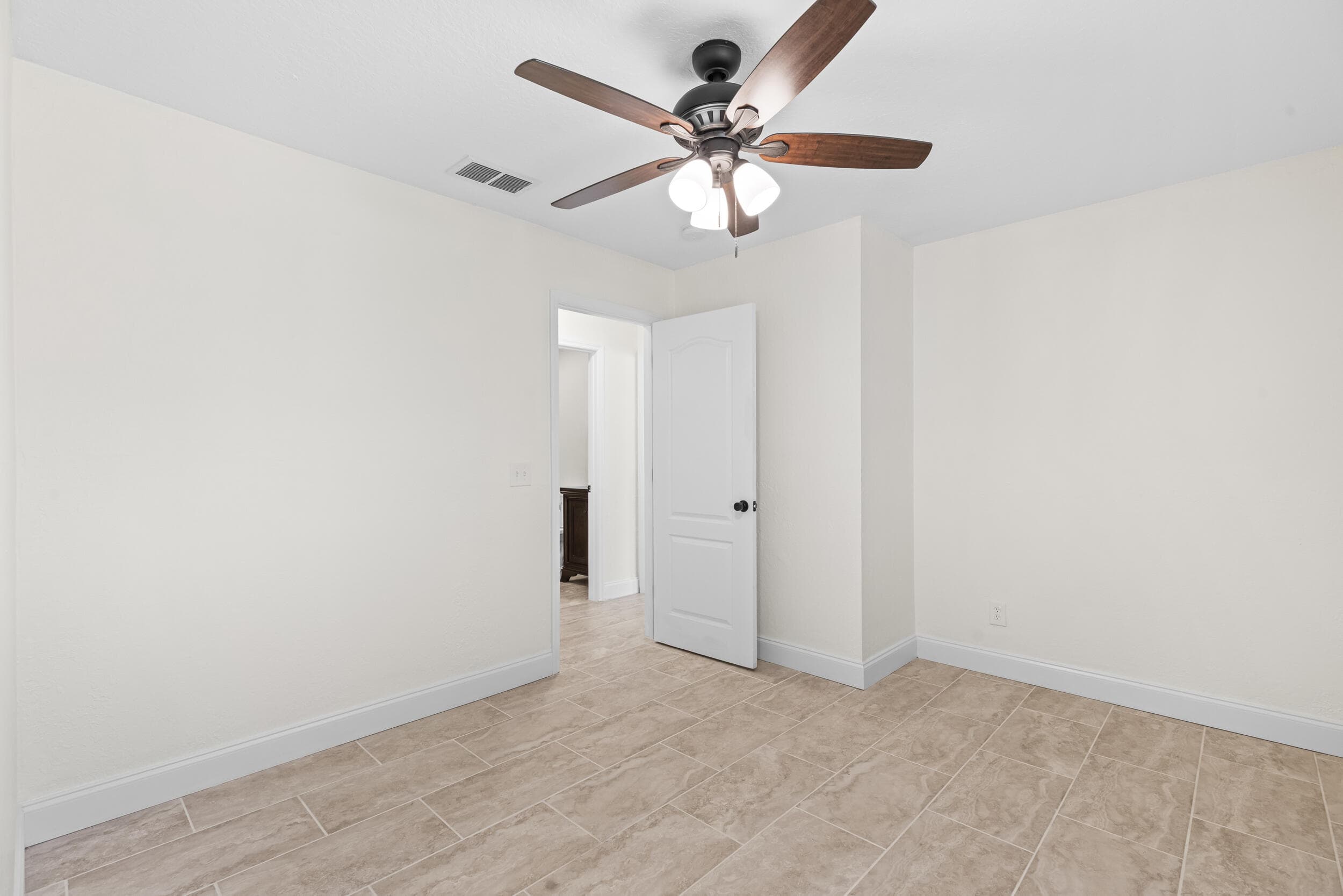 2141 SW Bayshore Boulevard, Port St. Lucie, FL 34984 — photo 19 of 39