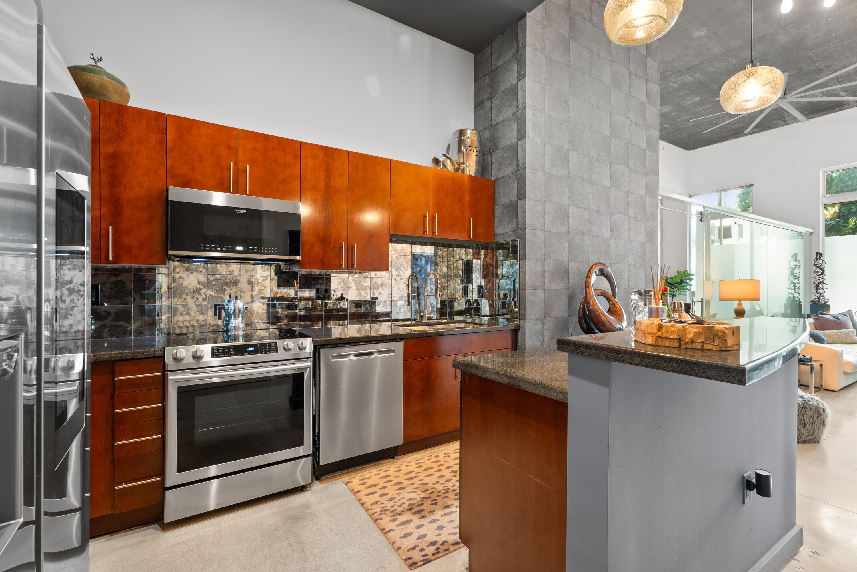 300 S Australian Avenue 103, West Palm Beach, FL 33401 — photo