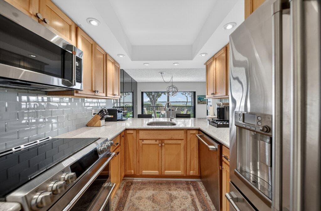 218 NE Edgewater Drive 218, Hutchinson Island, FL 34996 — photo 26 of 44