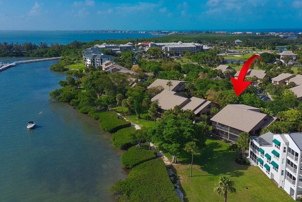 218 NE Edgewater Drive 218, Hutchinson Island, FL 34996 — photo 5 of 44