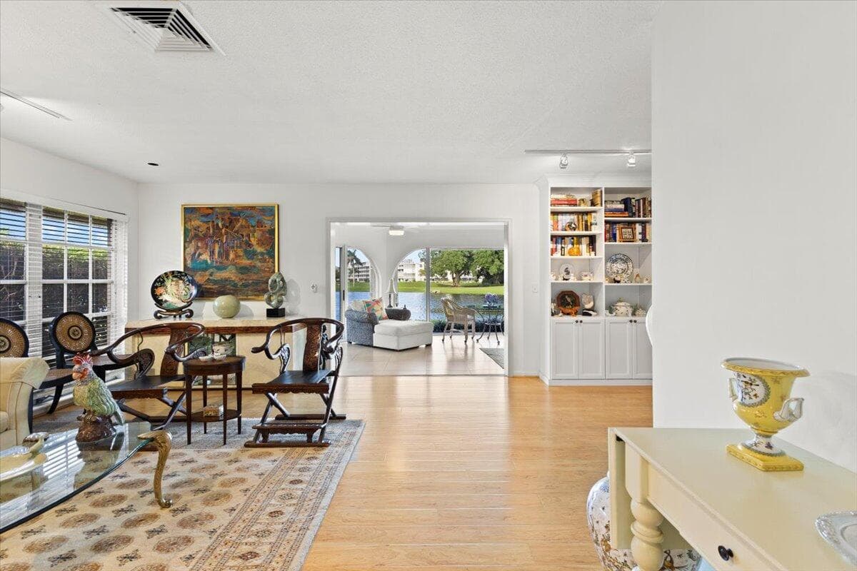233 Rio Vista Circle 233, Atlantis, FL 33462 — photo 3 of 33