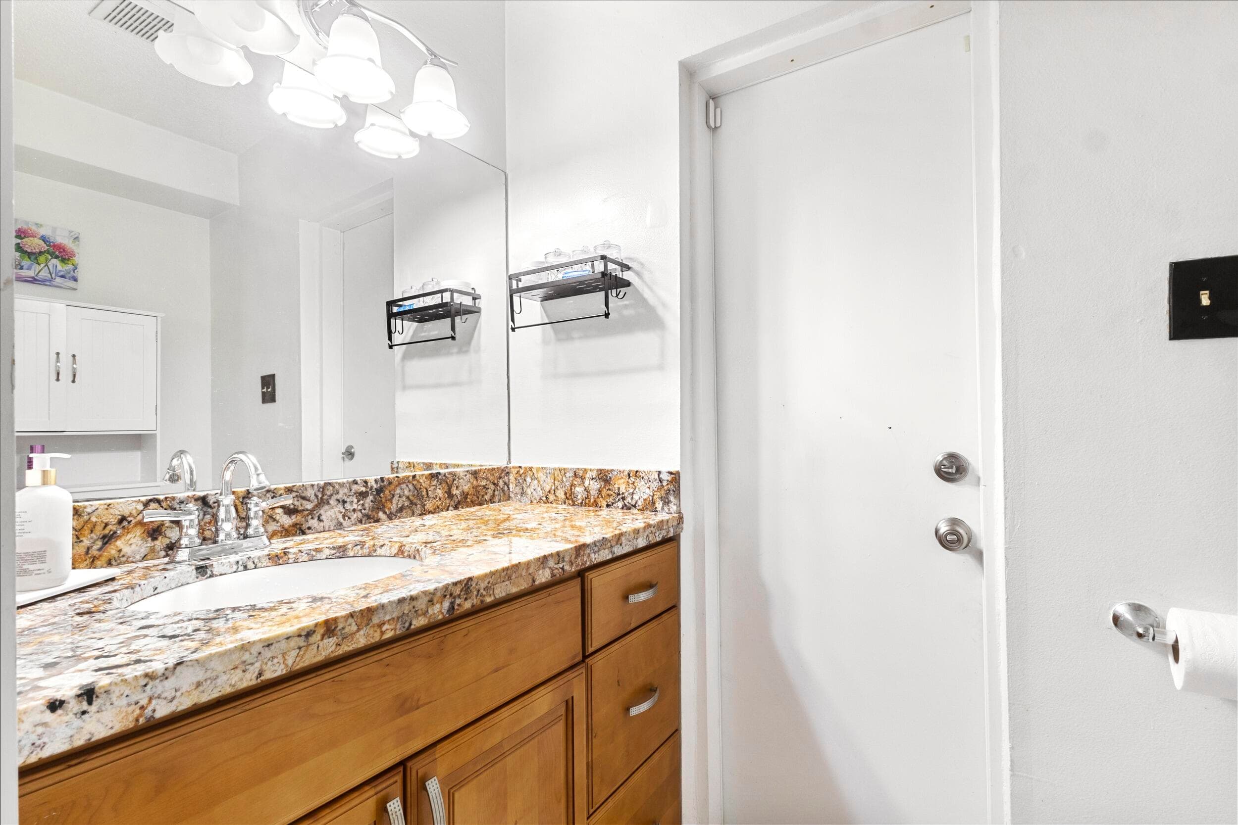 4040 NE 6th Avenue, Deerfield Beach, FL 33064 — photo 16 of 34