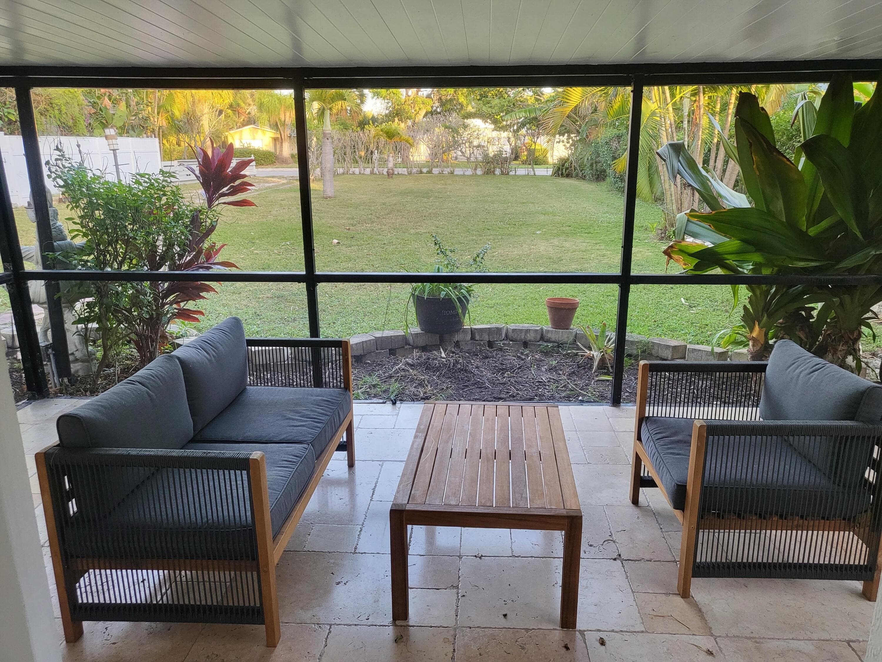 927 S Palmway, Lake Worth Beach, FL 33460 — photo 5 of 15