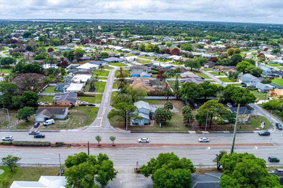 1514 SE Port St Lucie Boulevard, Port St. Lucie, FL — photo 10 of 44