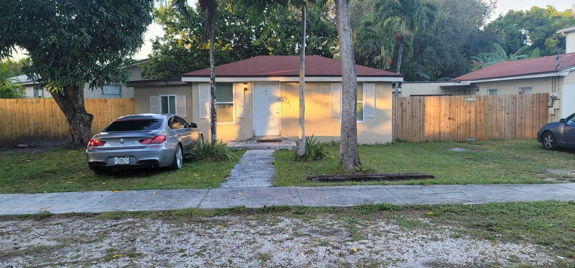 5721 Fillmore Street, Hollywood, FL 33021 — photo 2 of 17