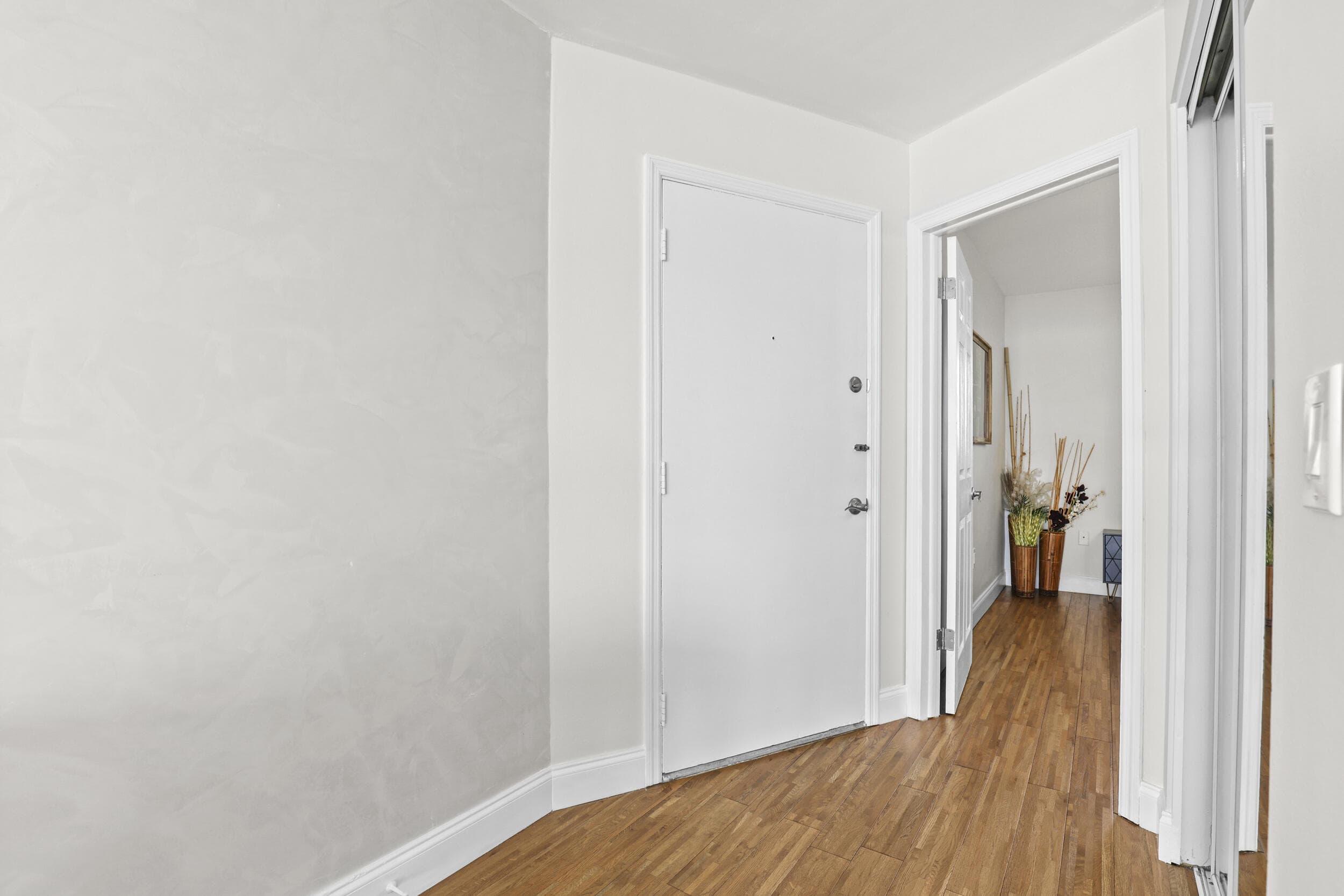 2936 Lake Shore Drive 204, West Palm Beach, FL 33404 — photo 18 of 34