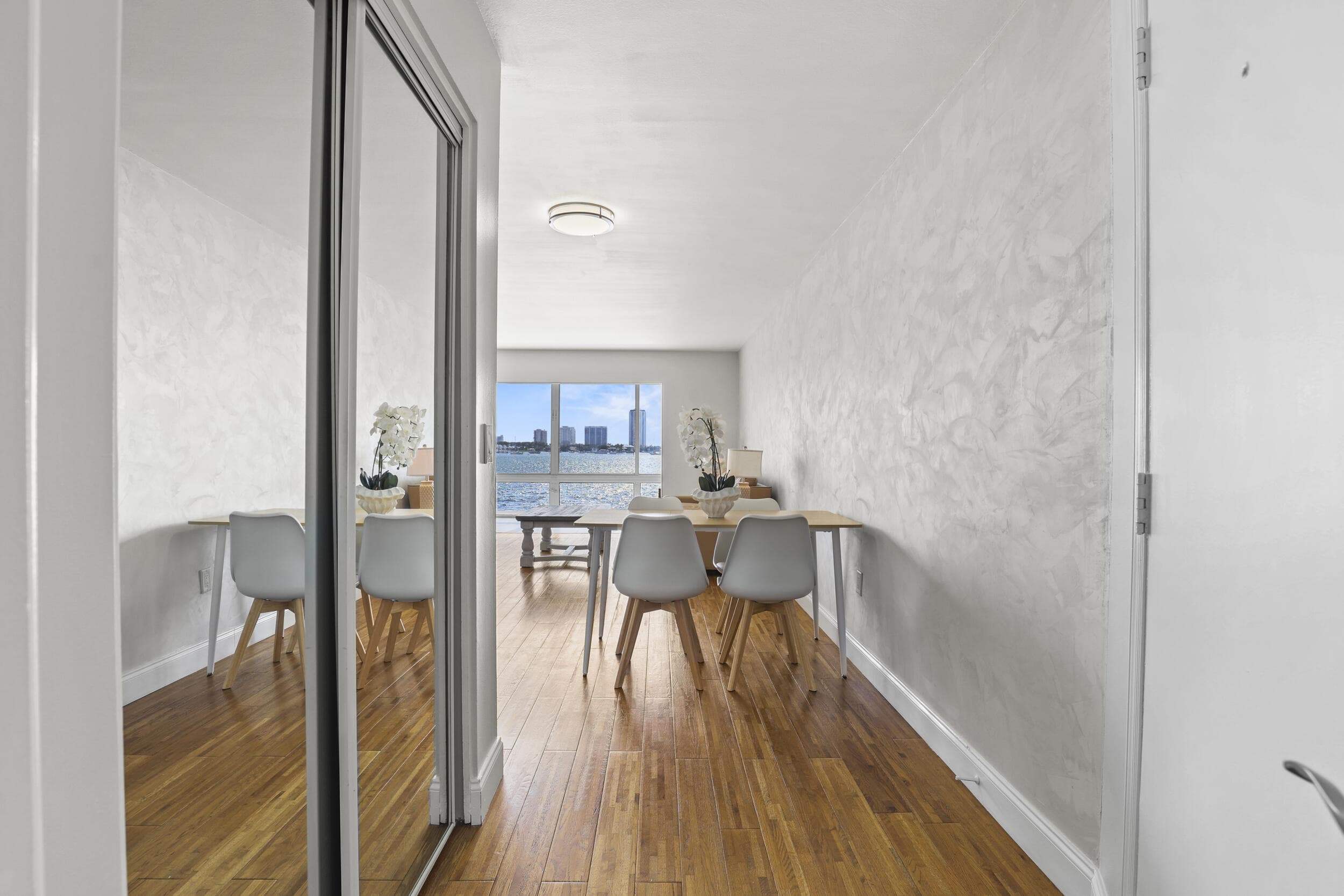 2936 Lake Shore Drive 204, West Palm Beach, FL 33404 — photo 16 of 34