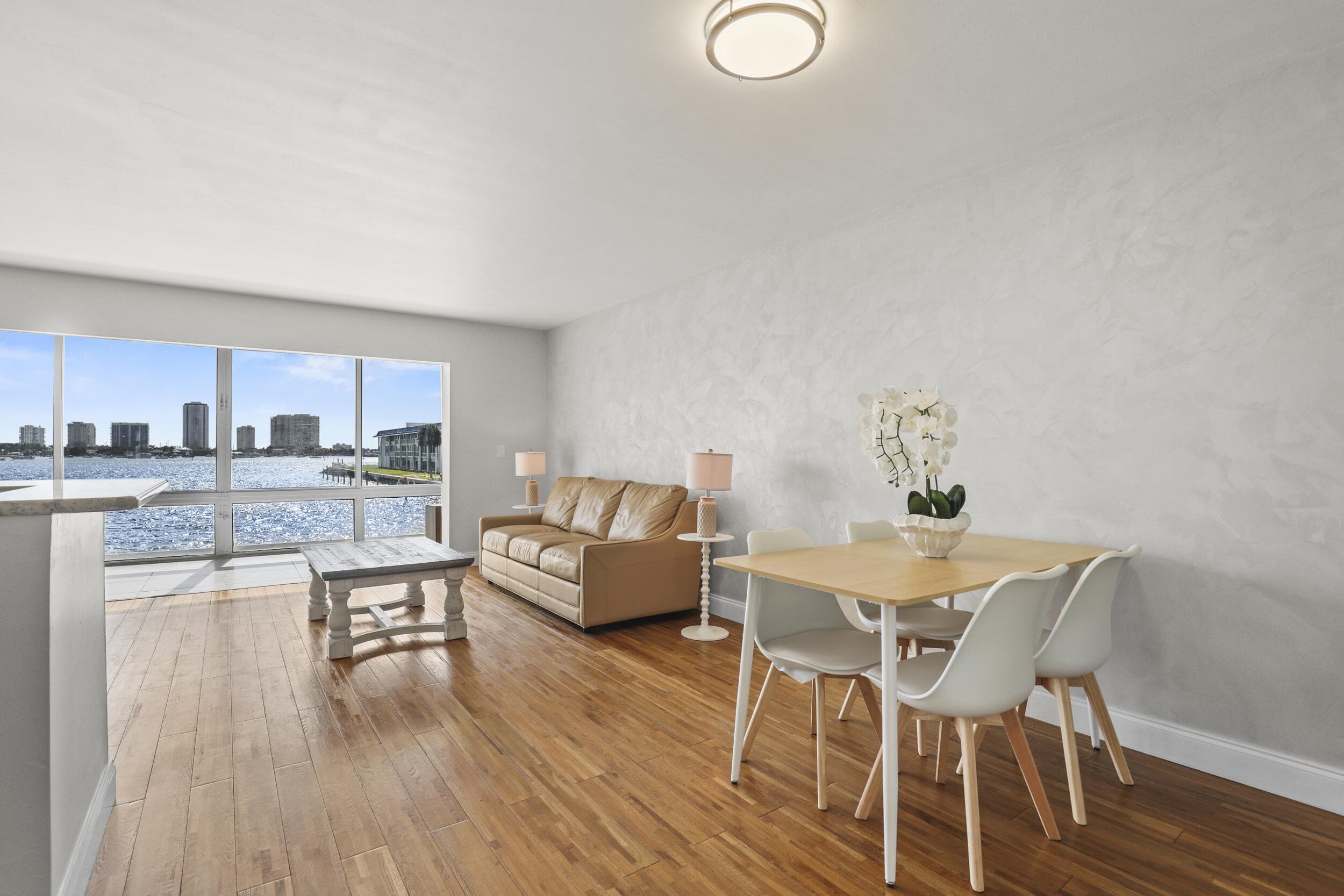 2936 Lake Shore Drive 204, West Palm Beach, FL 33404 — photo 15 of 34
