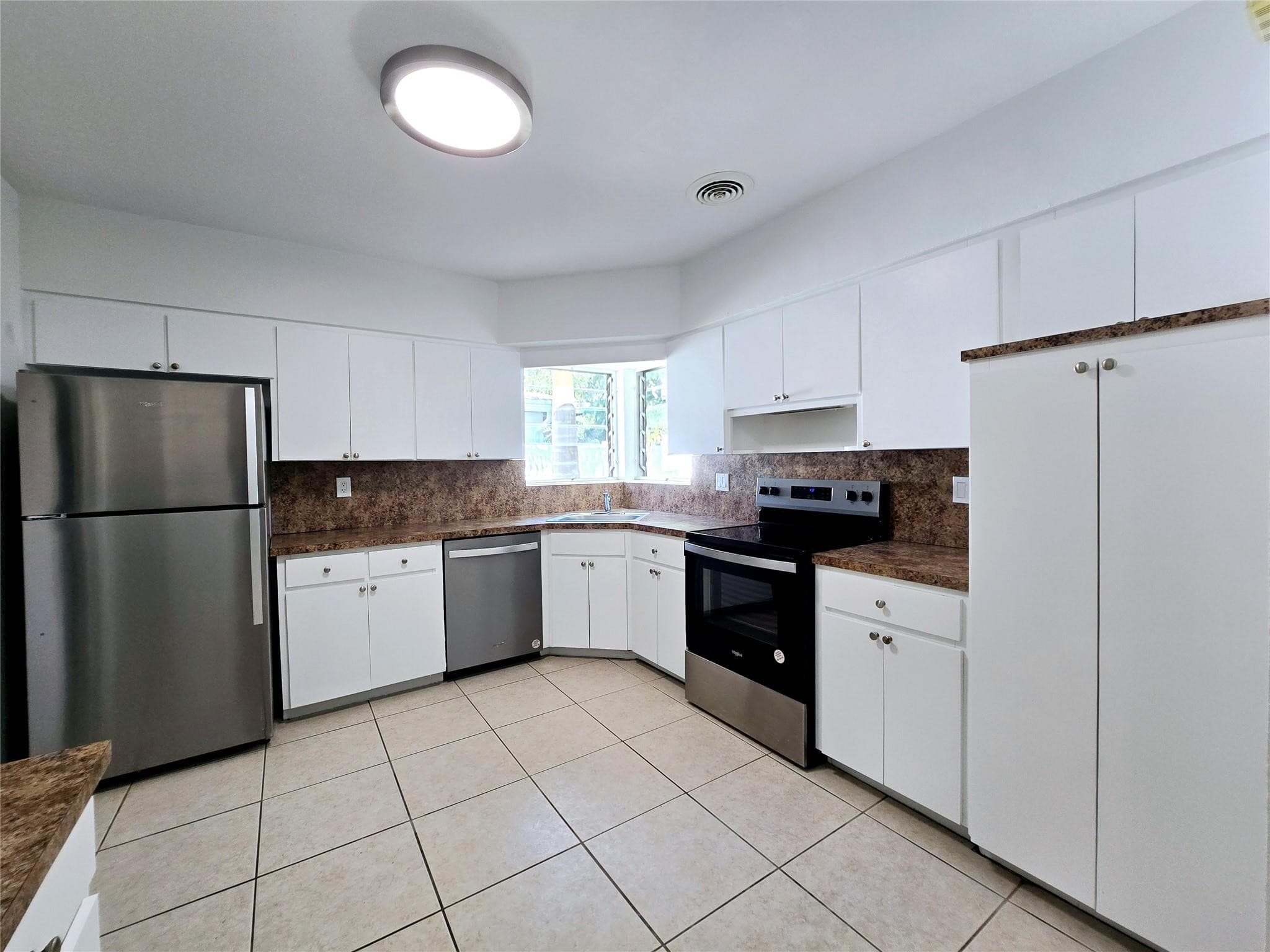 1524 NE 5th Avenue, Fort Lauderdale, FL 33304 — photo 21 of 31
