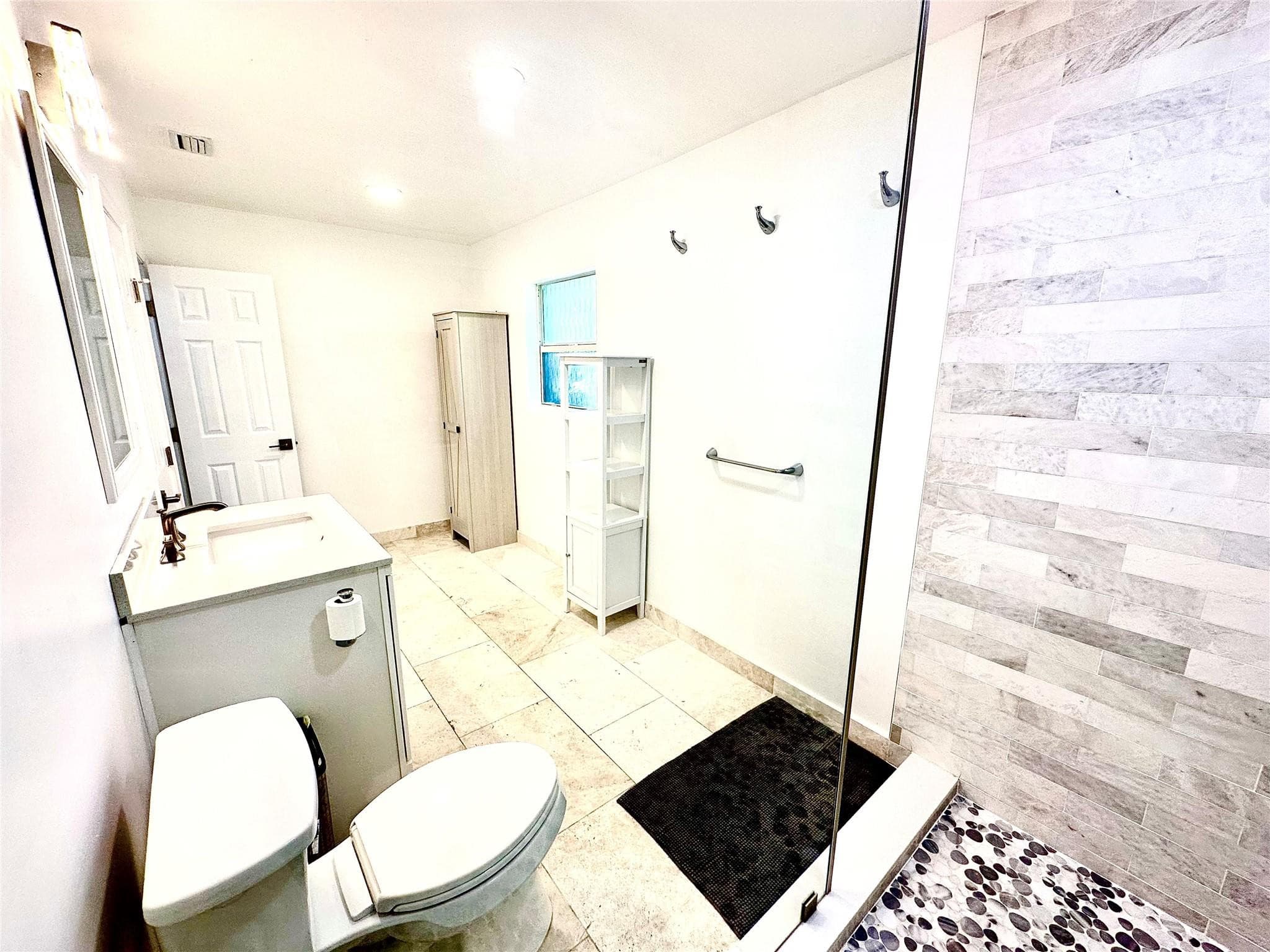 1742 NE 7th Street, Fort Lauderdale, FL 33304 — photo 13 of 33