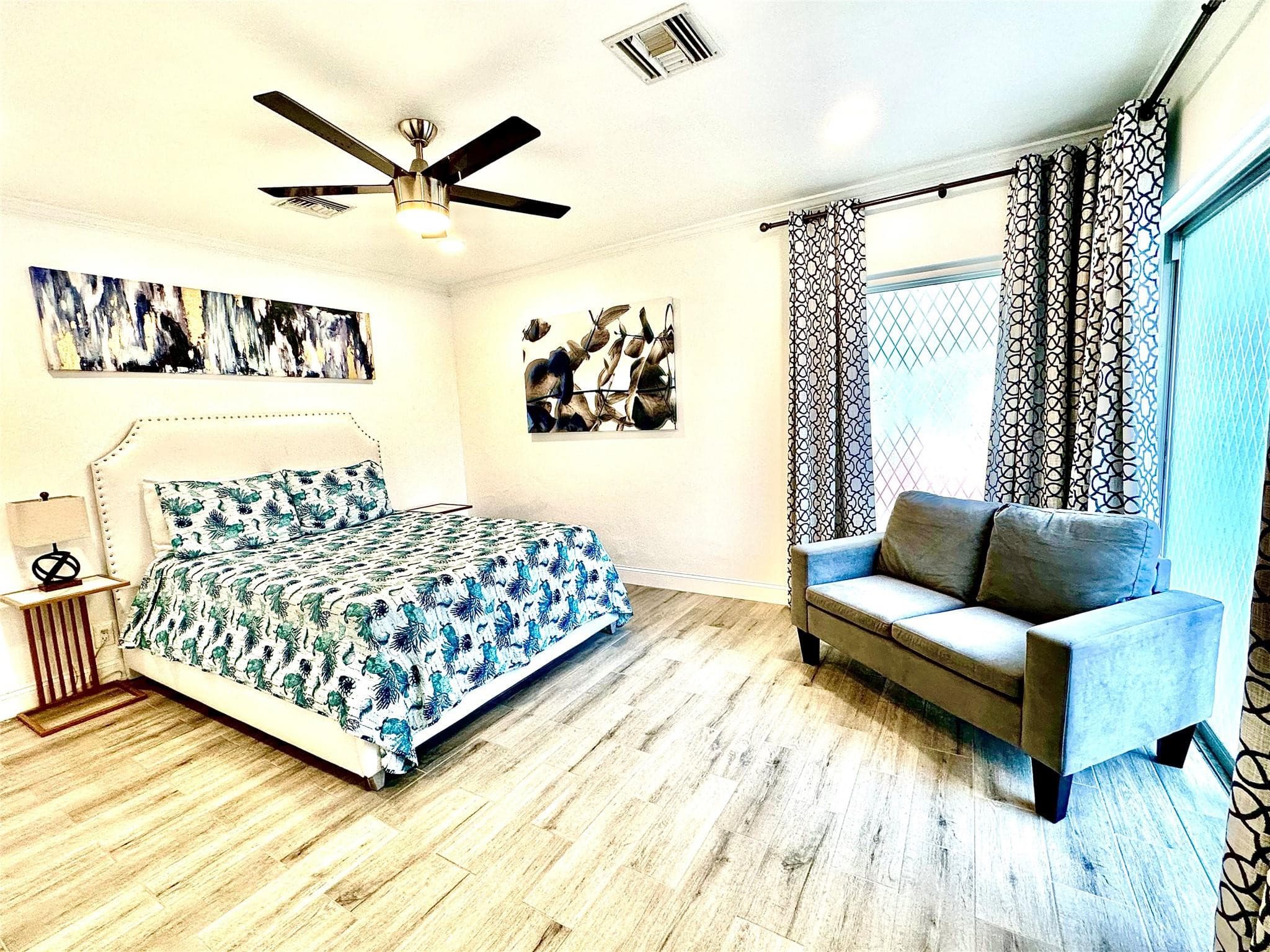 1742 NE 7th Street, Fort Lauderdale, FL 33304 — photo 15 of 33