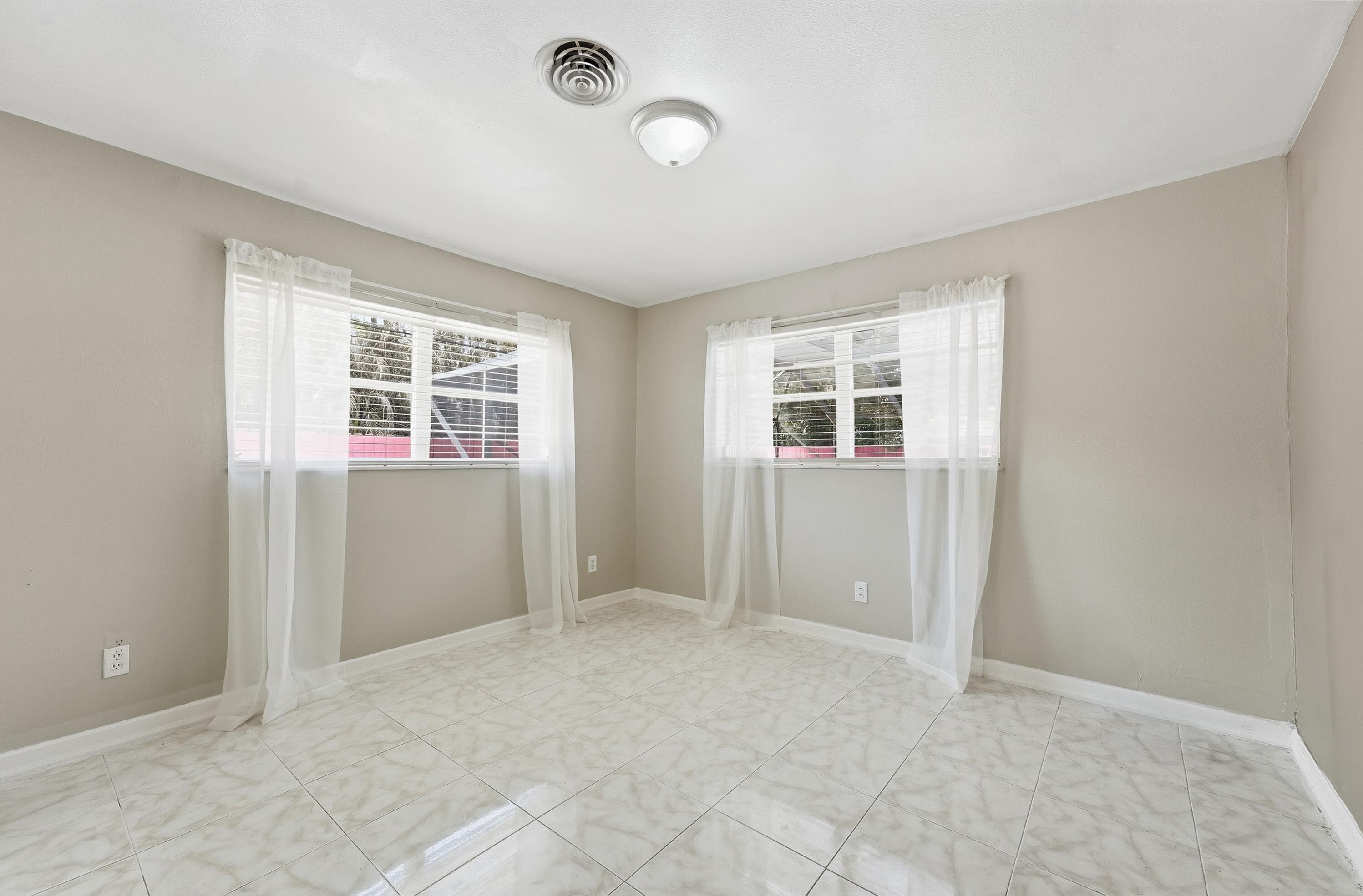 2115 15th Place, Vero Beach, FL 32960 — photo 20 of 45