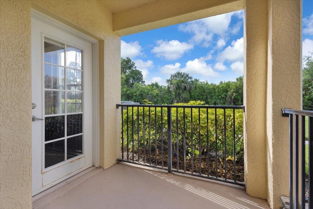 120 SW Peacock Boulevard 11-101, Port St. Lucie, FL 34986 — photo 15 of 58