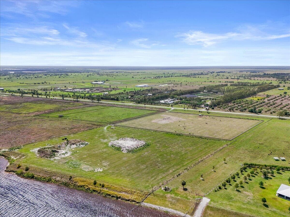 8105 SW Kanner Highway, Indiantown, FL 34956 — photo 2 of 10