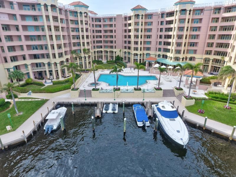 300 SE 5th Avenue 6160, Boca Raton, FL 33432 — photo 109 of 200